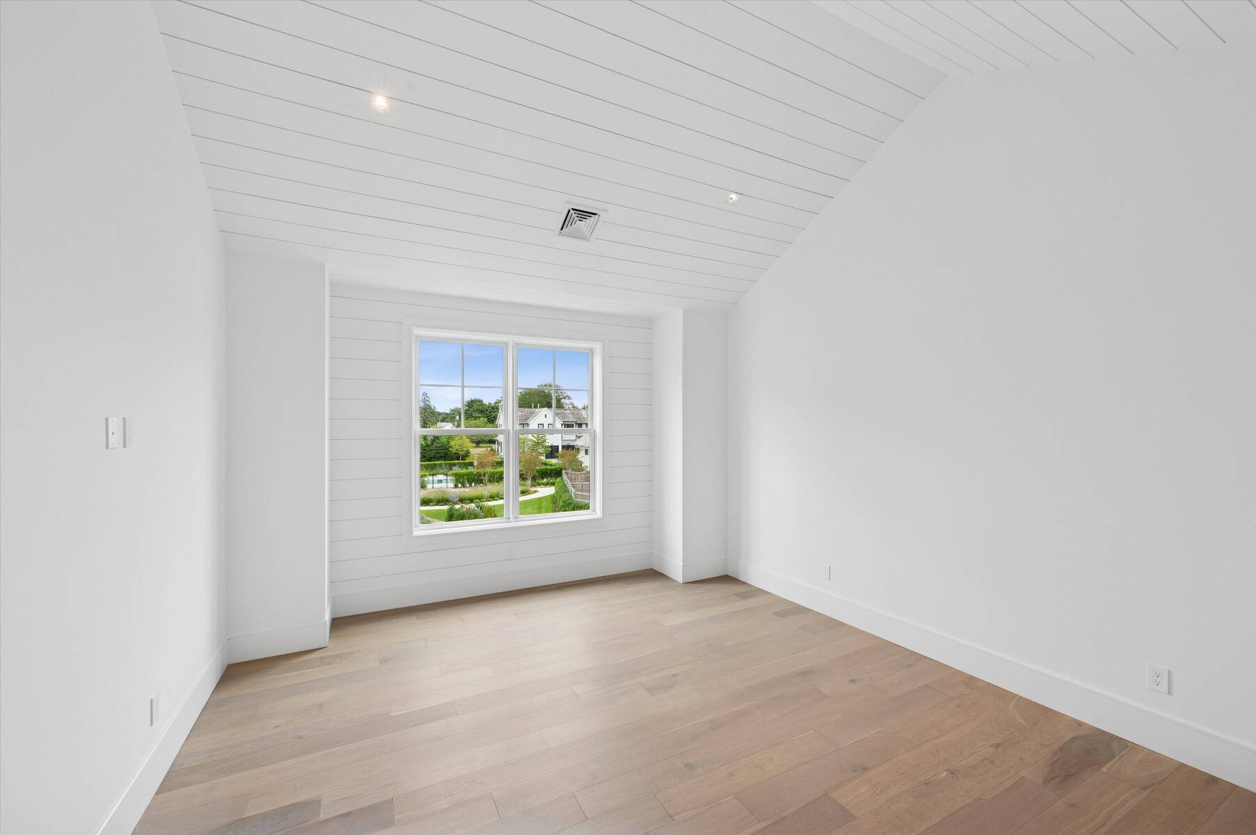 4 Hickory Lane 