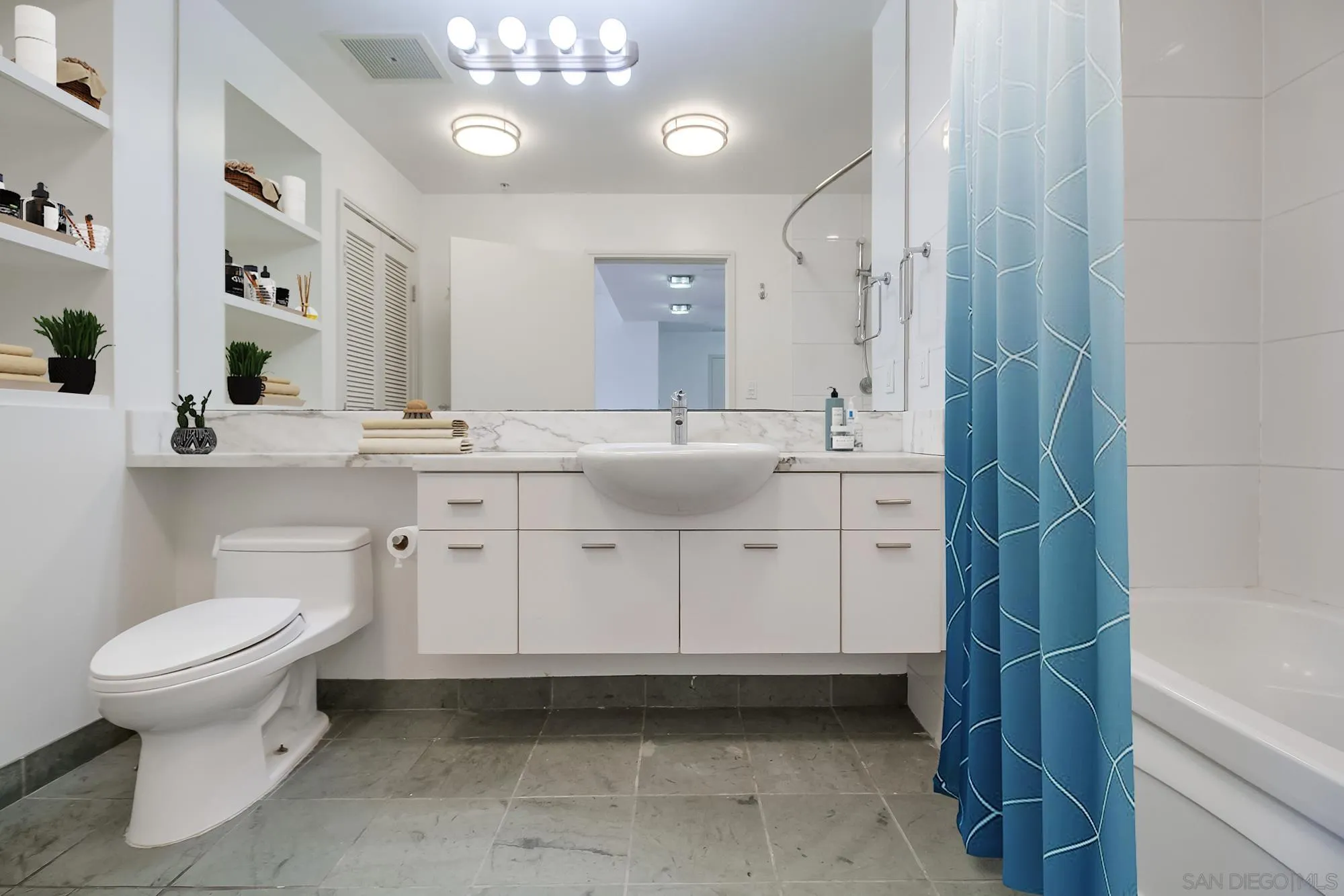 575 6th Ave Unit 1011
