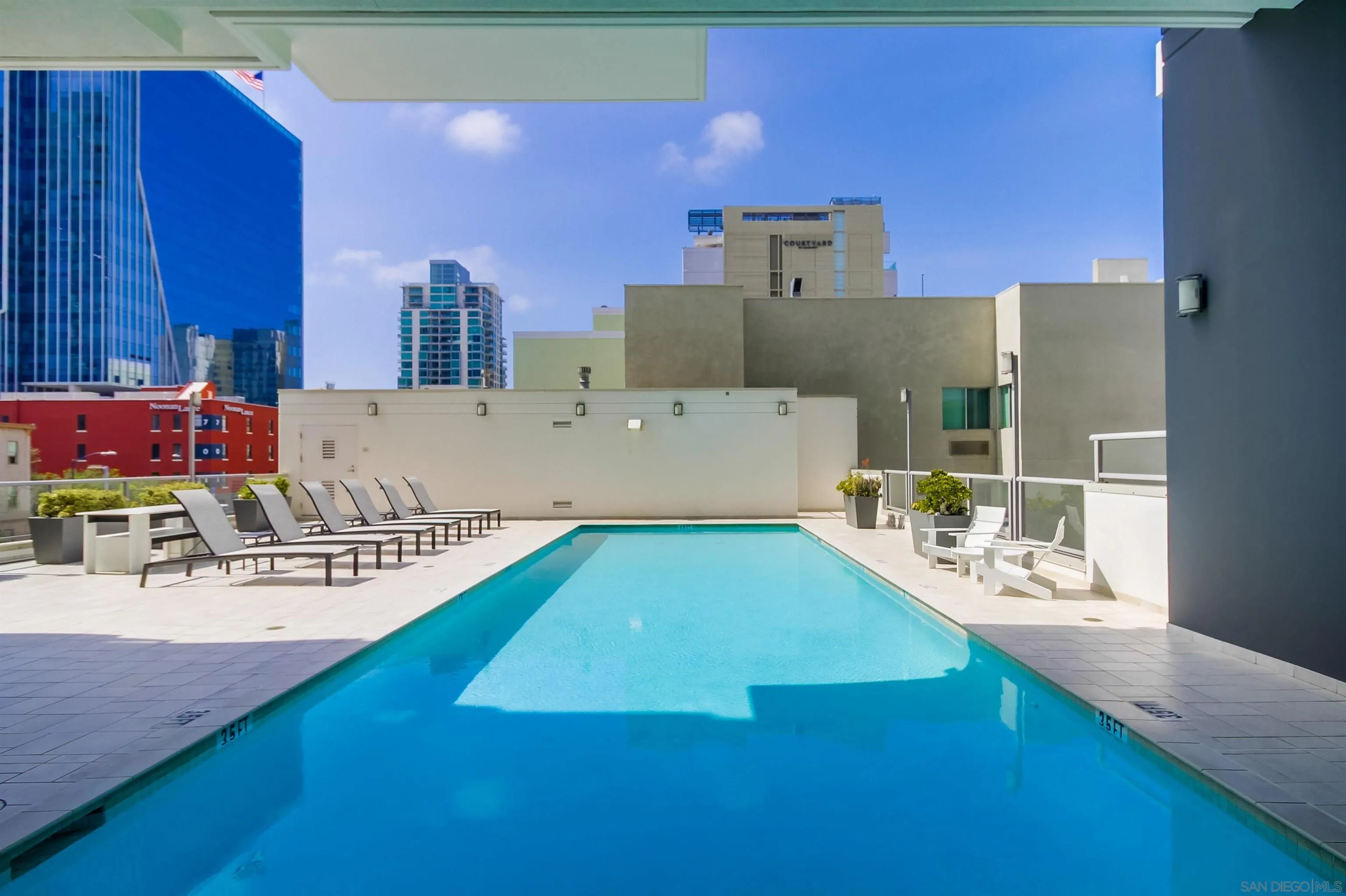 575 6th Ave Unit 1011