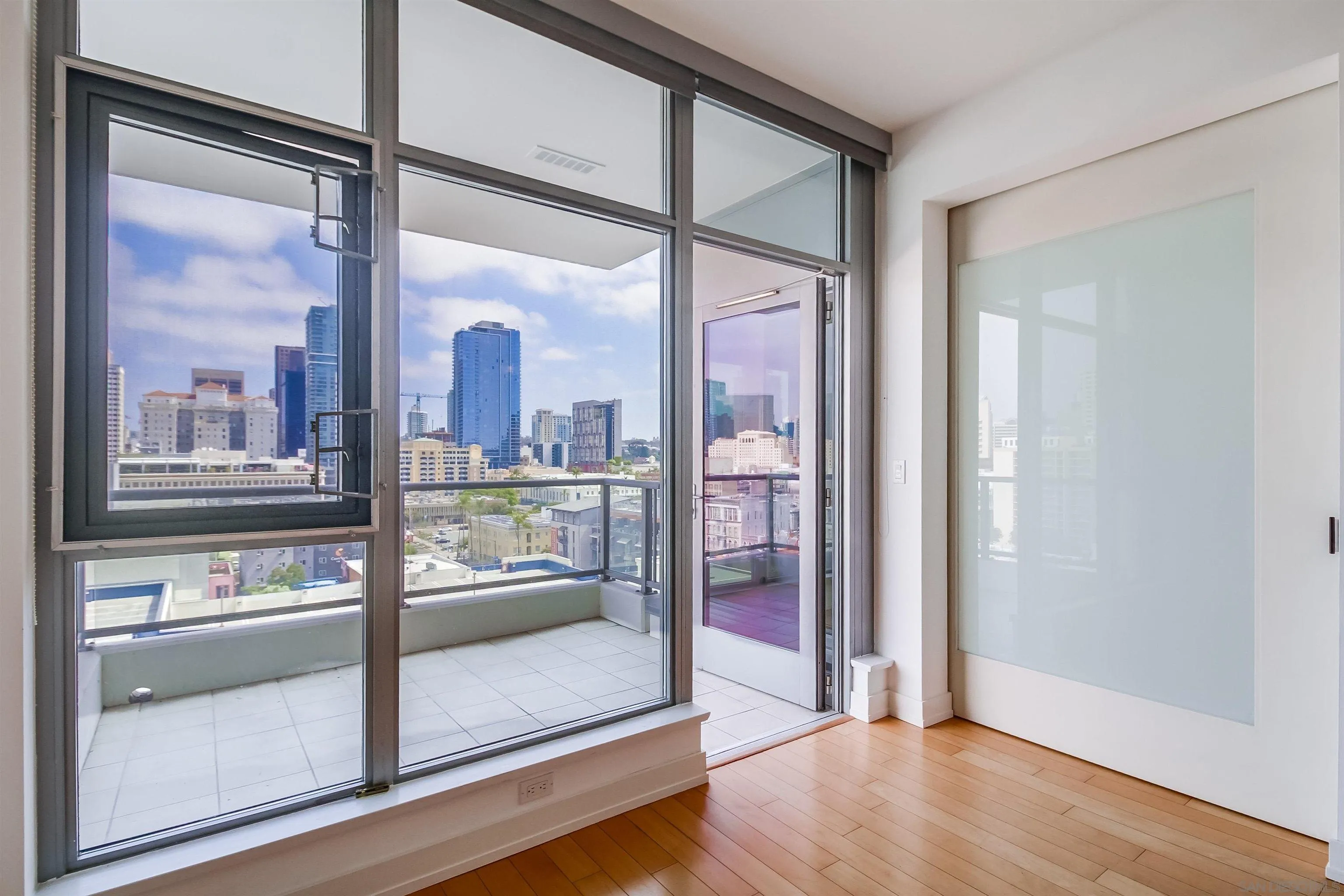 575 6th Ave Unit 1011