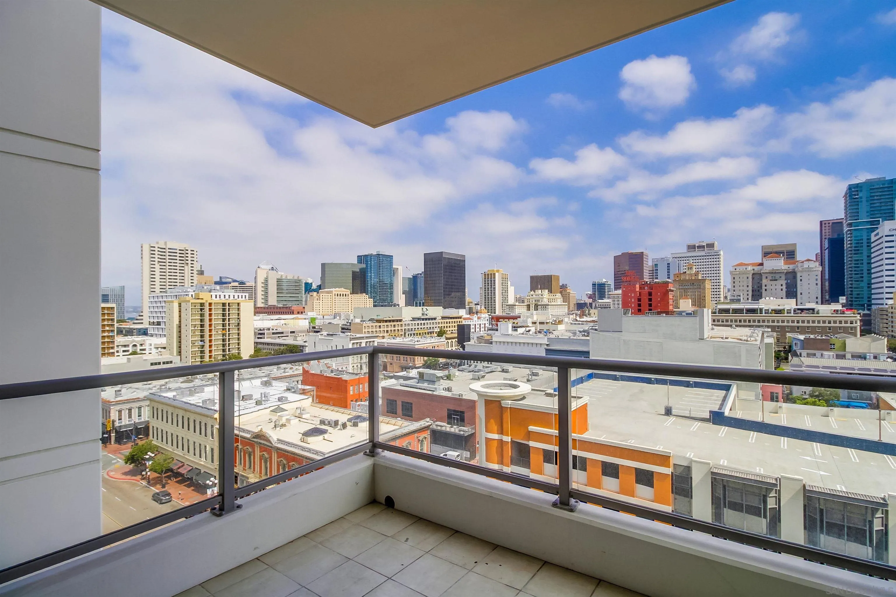 575 6th Ave Unit 1011