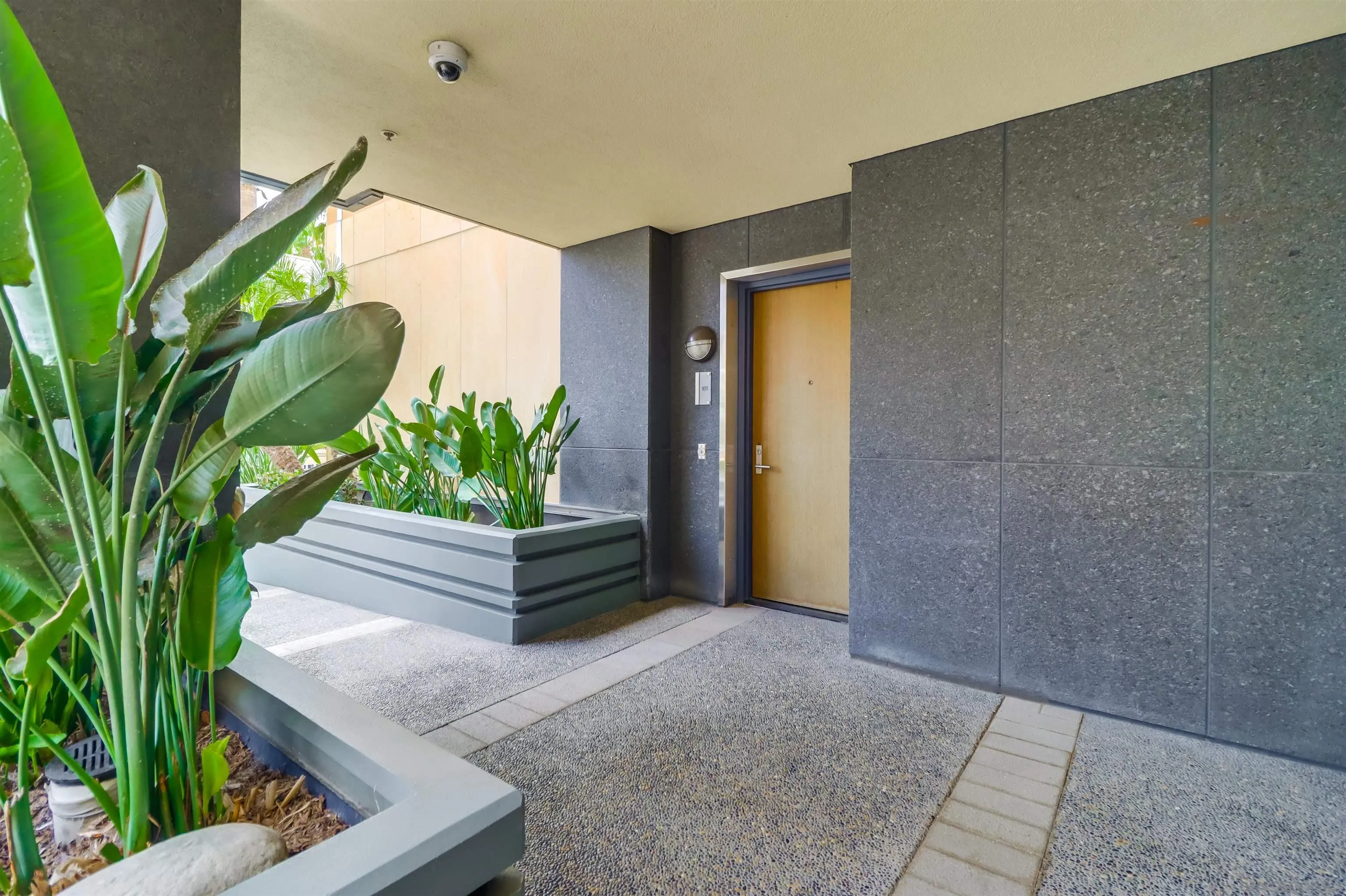 1325 Pacific Highway Unit 101