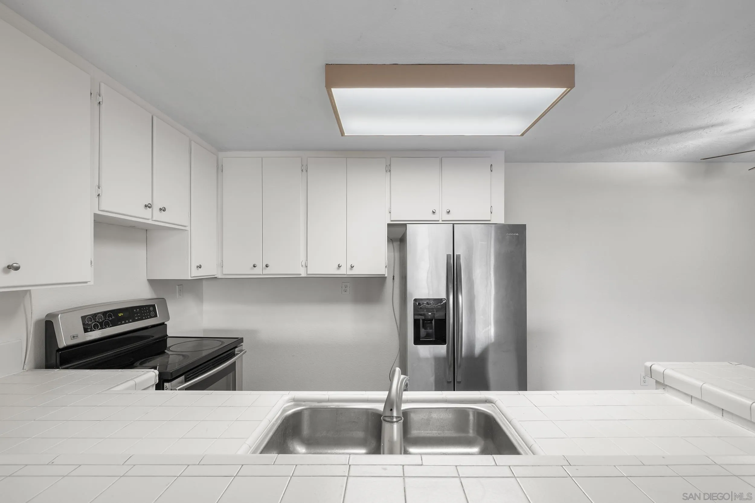 9140 Gramercy Dr Unit 400