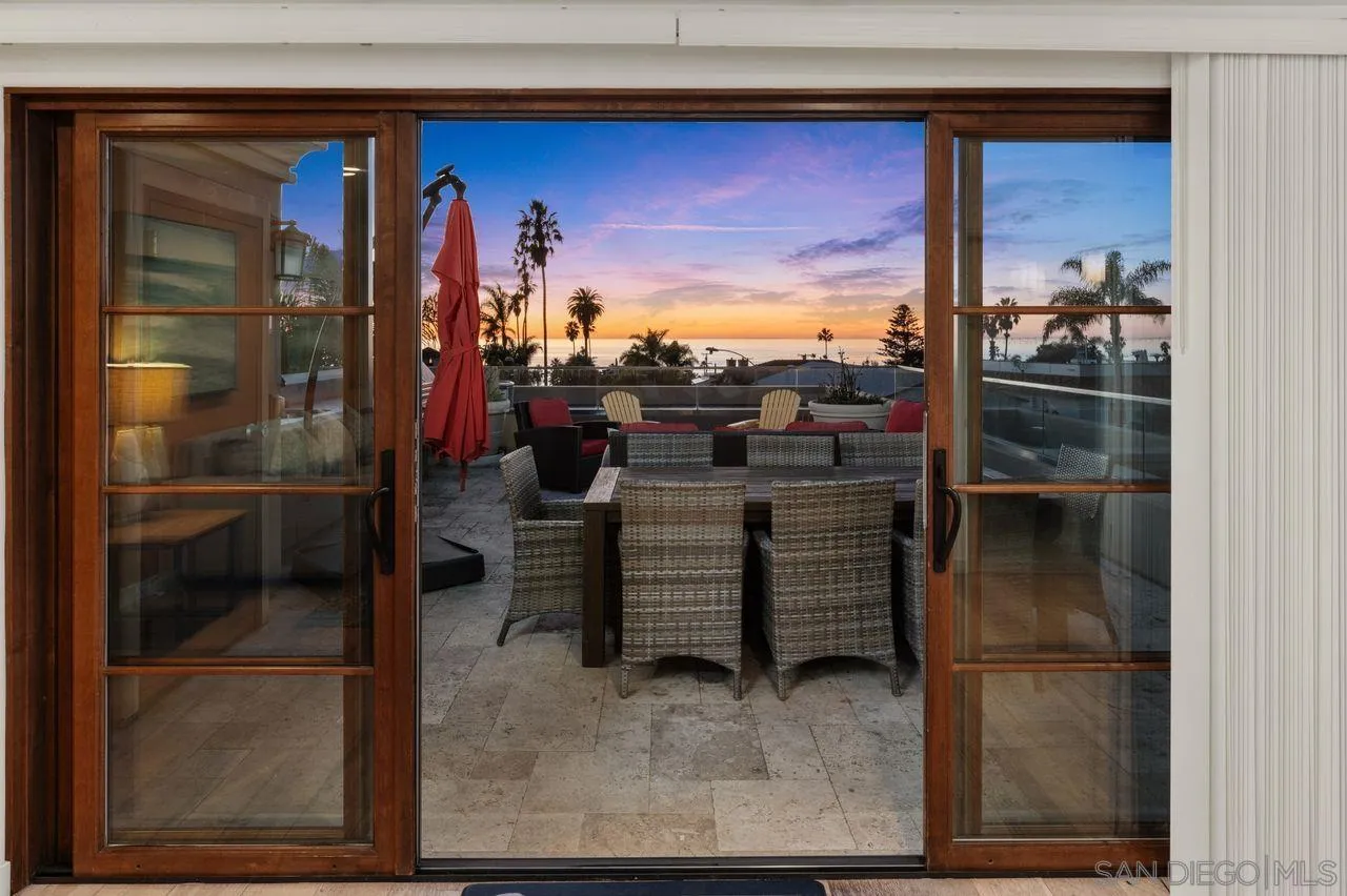 6639 La Jolla Blvd