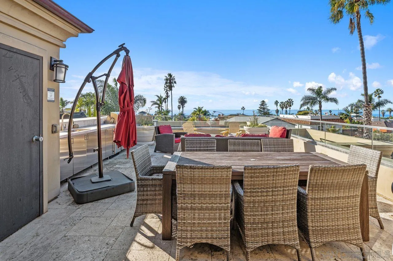 6639 La Jolla Blvd