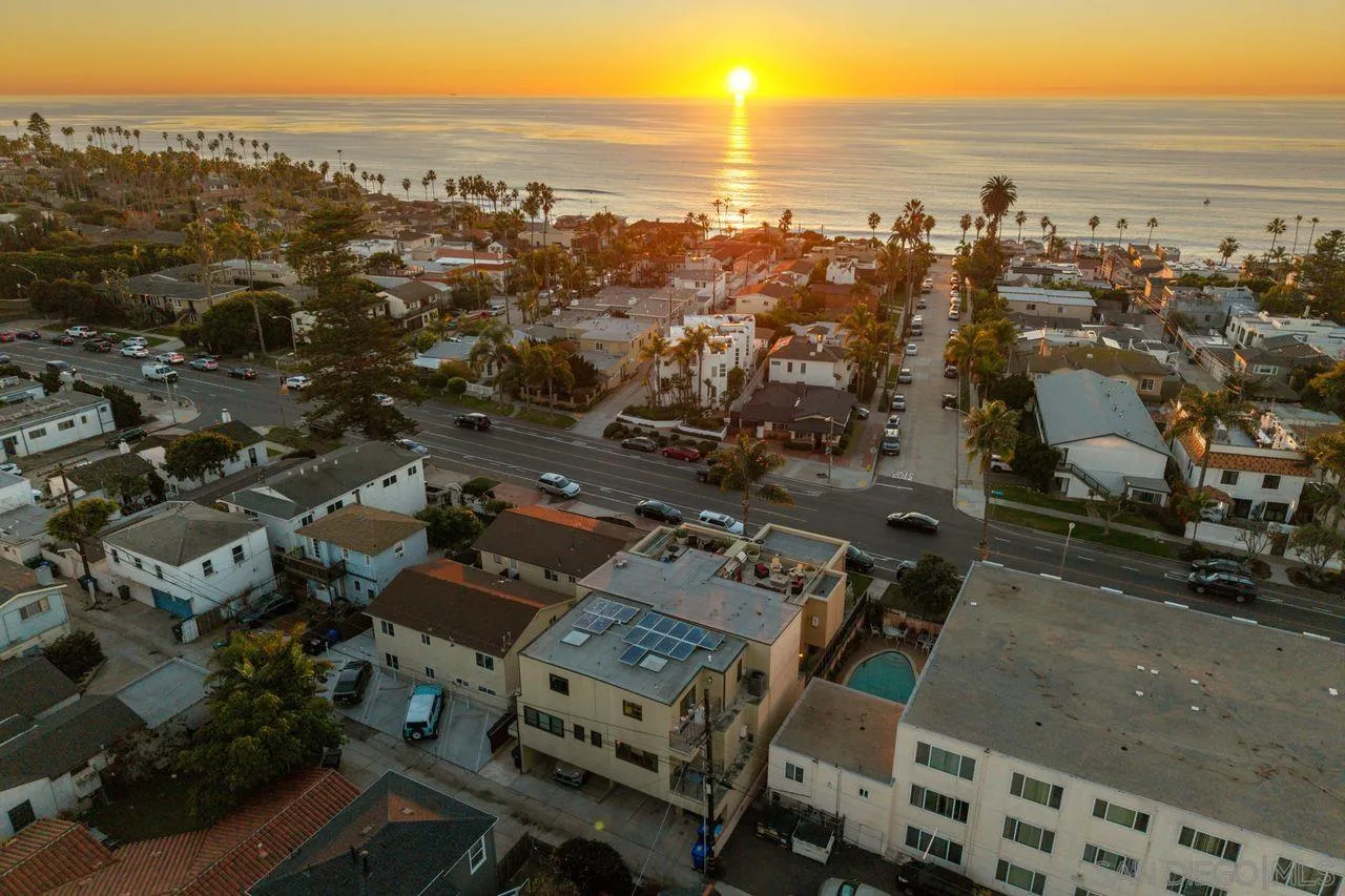 6639 La Jolla Blvd