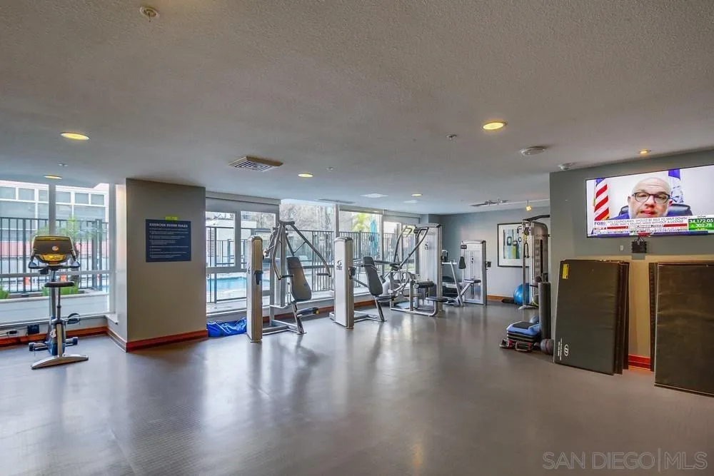 325 7th Ave Unit 610