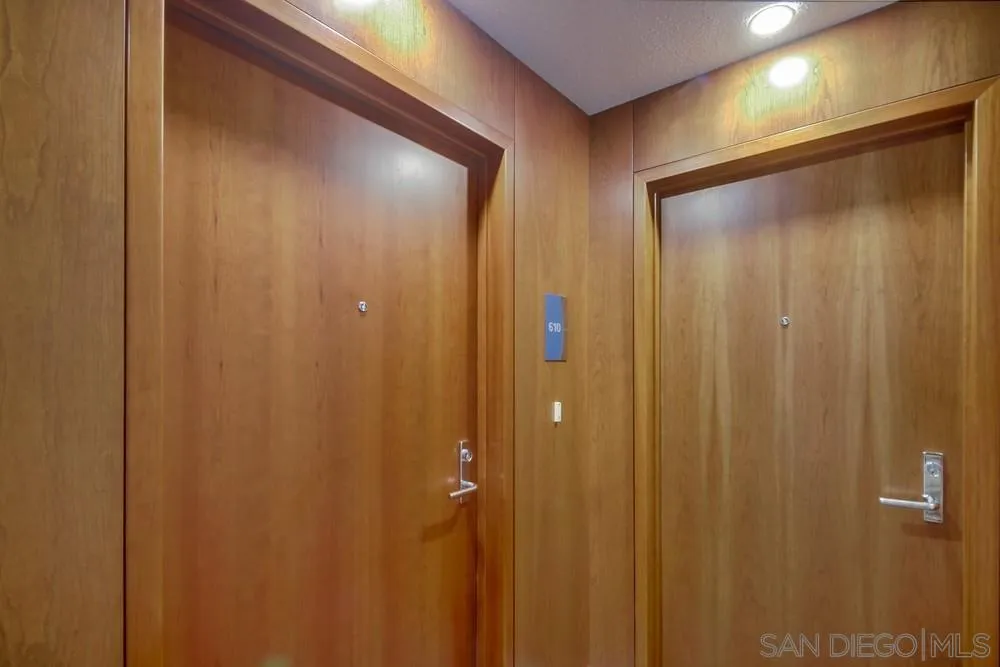325 7th Ave Unit 610