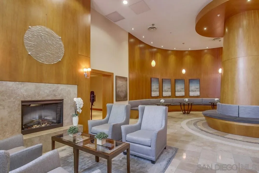 325 7th Ave Unit 610