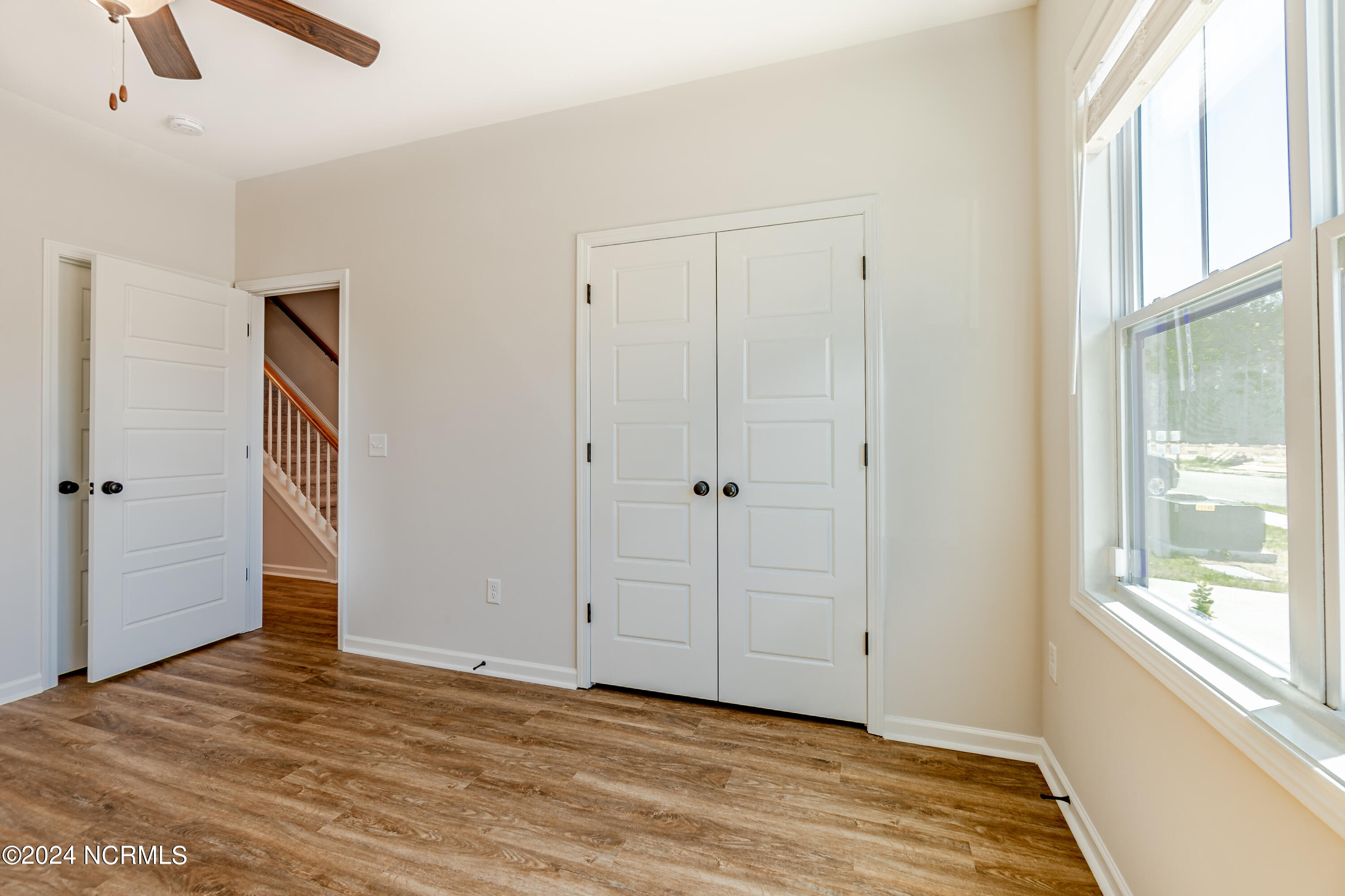 8360 Paramount Point