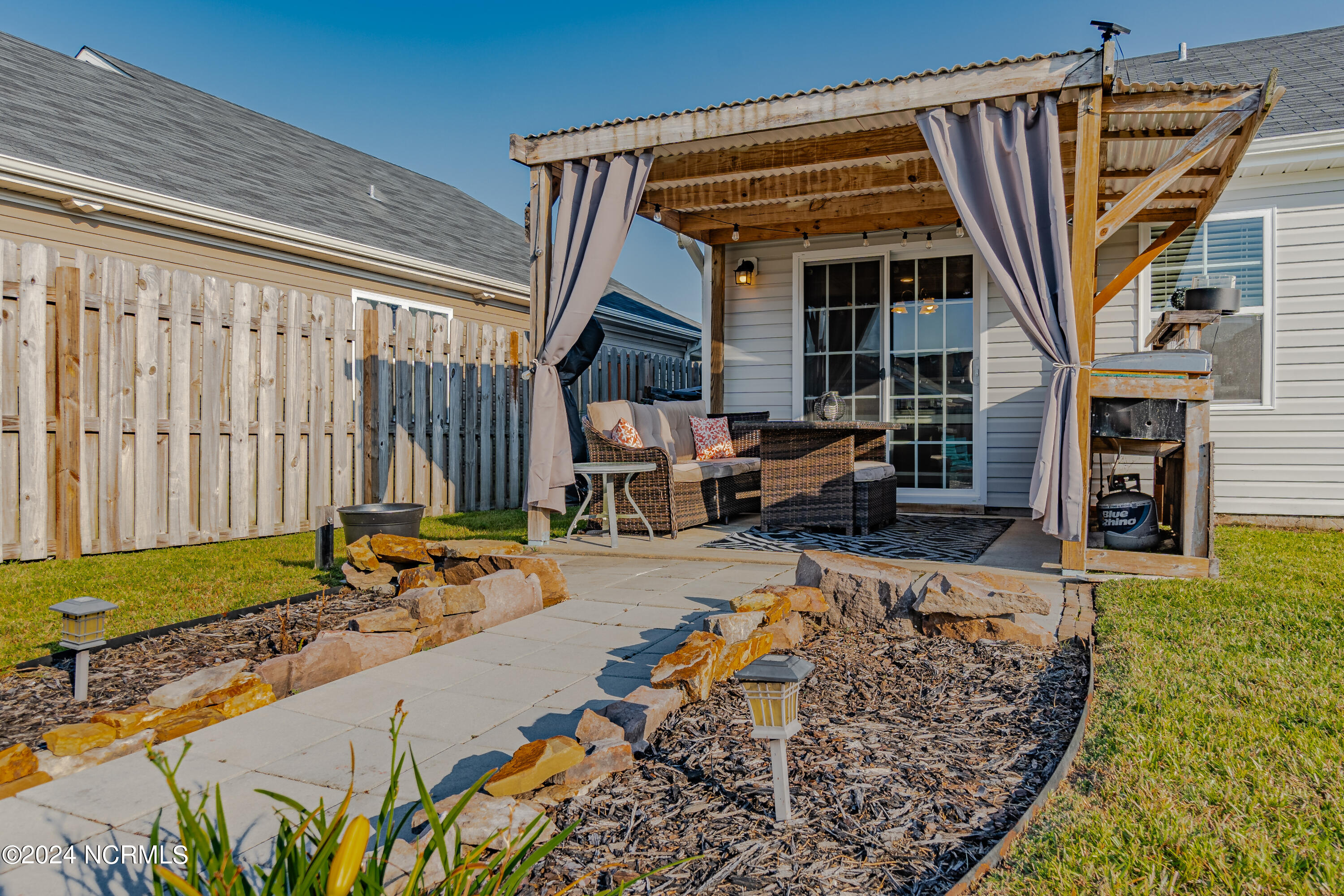 3116 Sansbury Lane