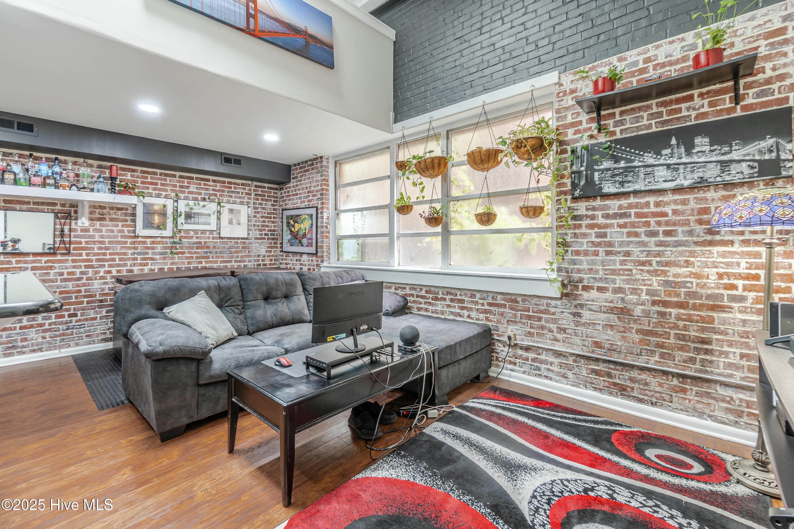 311 N 2nd Street, Apt C