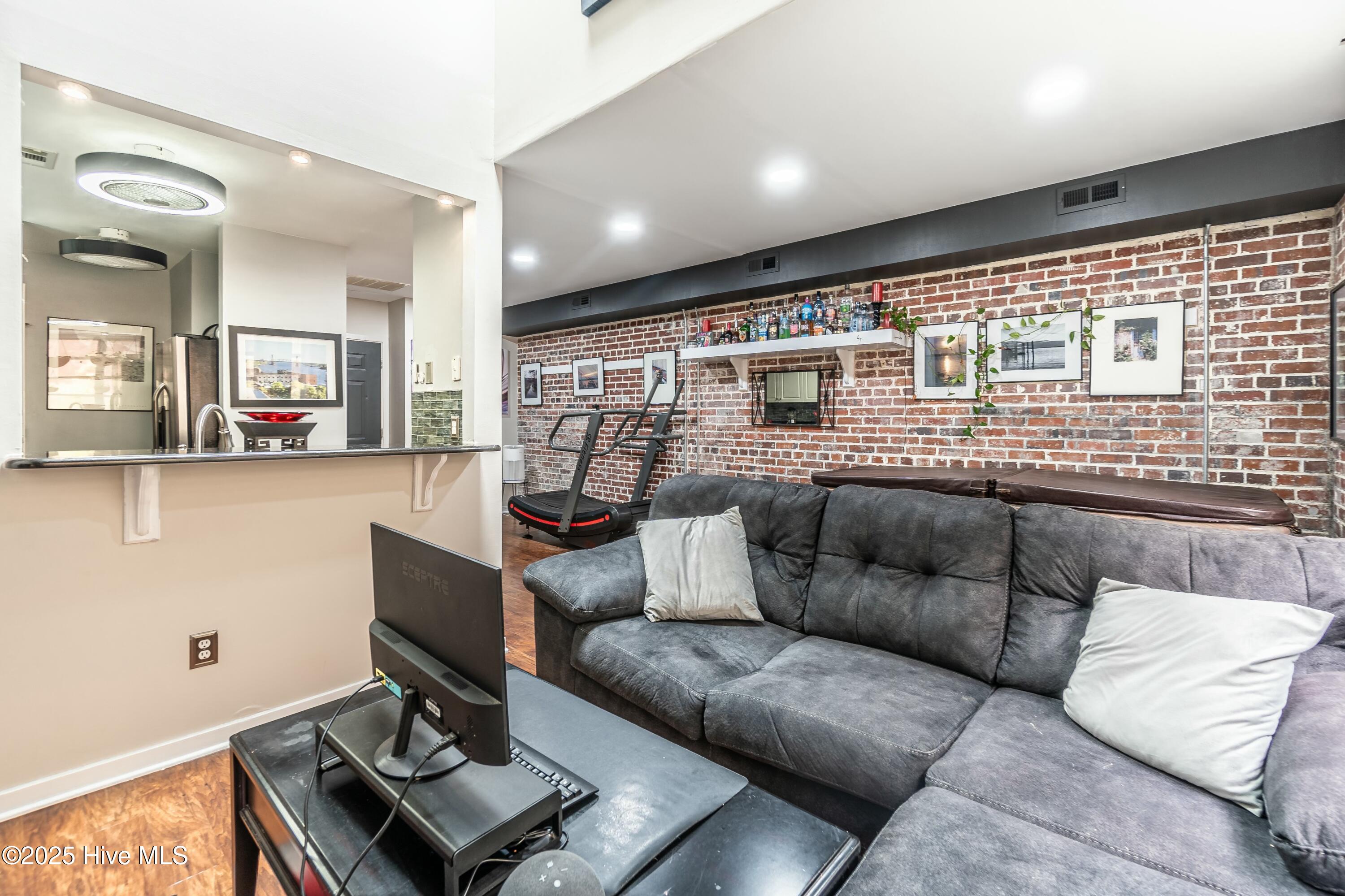 311 N 2nd Street, Apt C