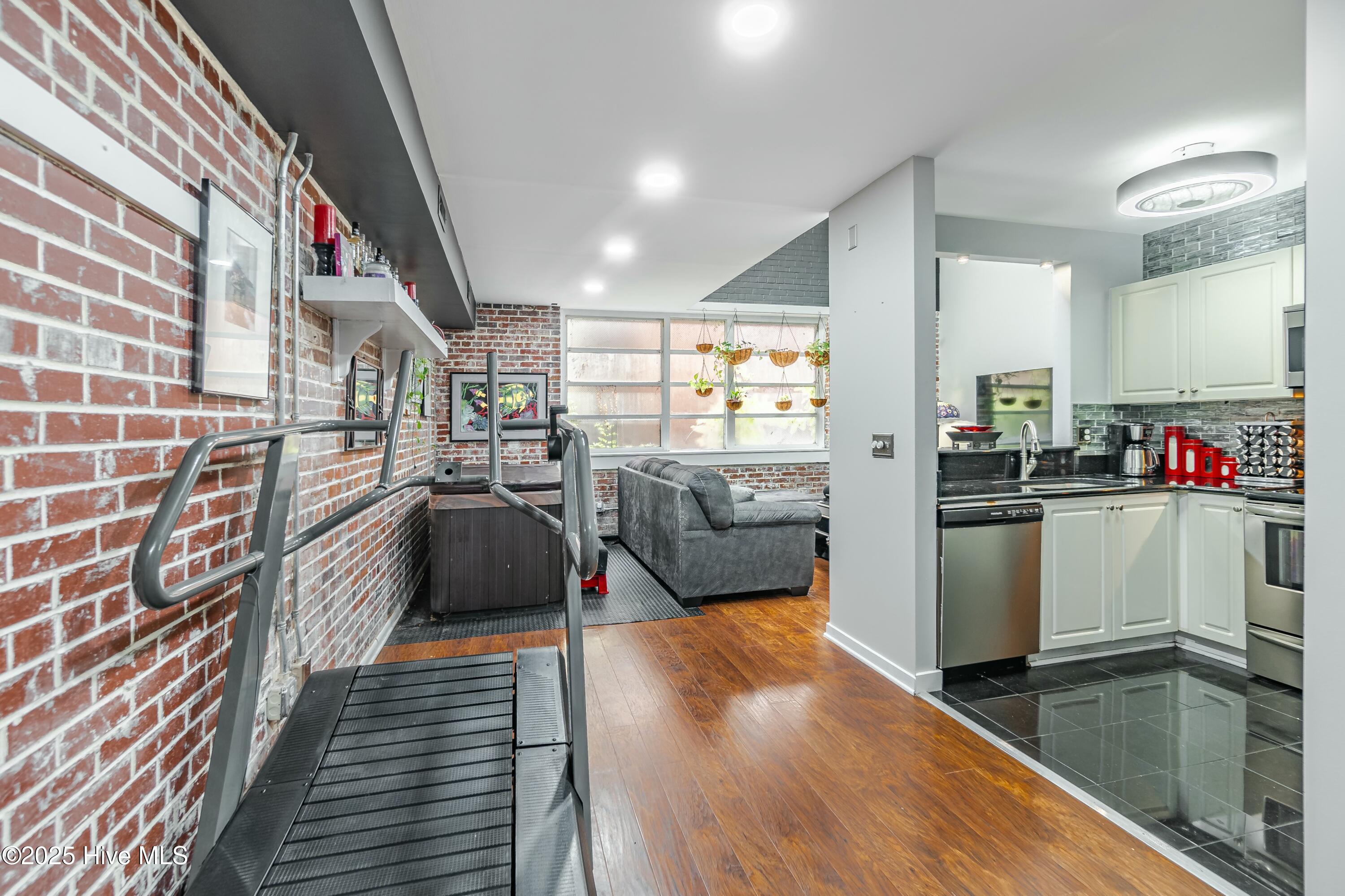 311 N 2nd Street, Apt C