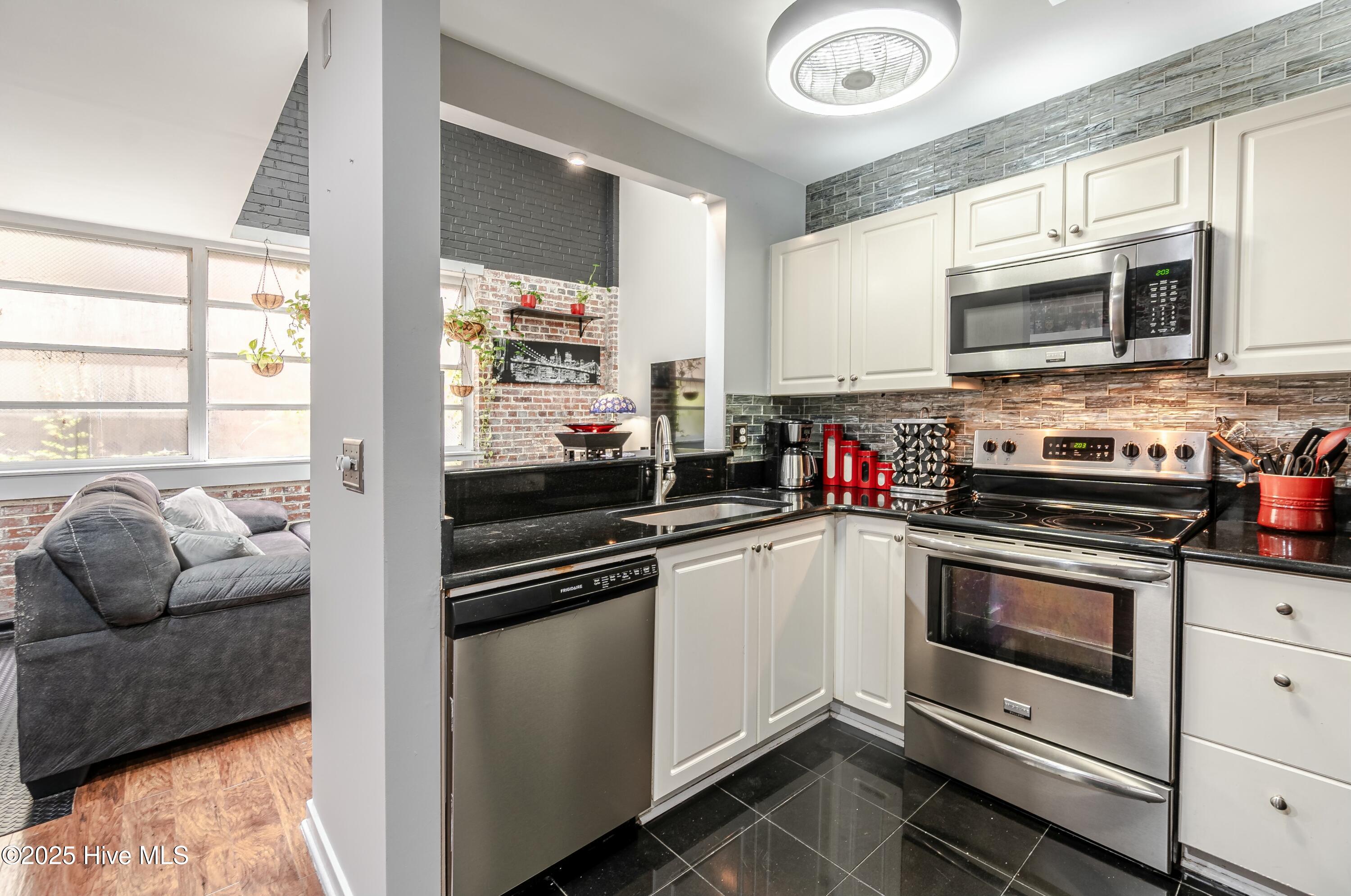 311 N 2nd Street, Apt C