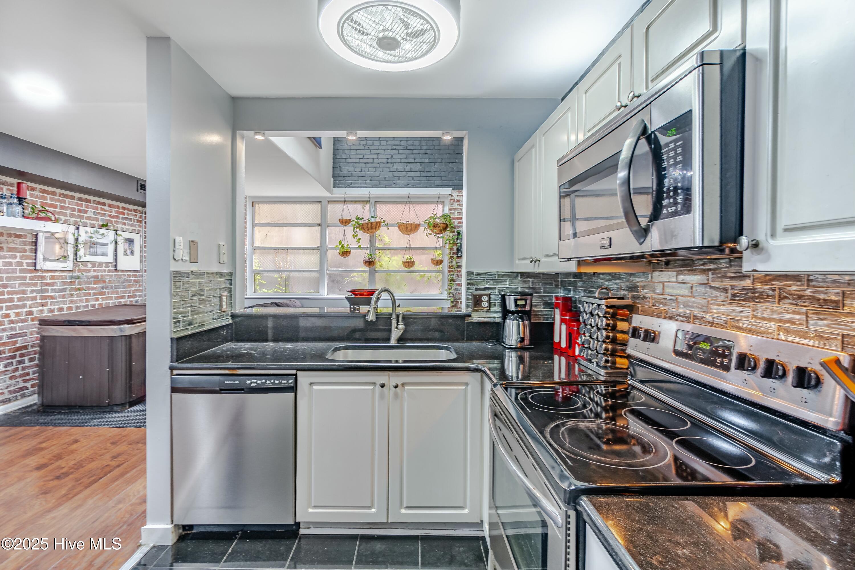 311 N 2nd Street, Apt C