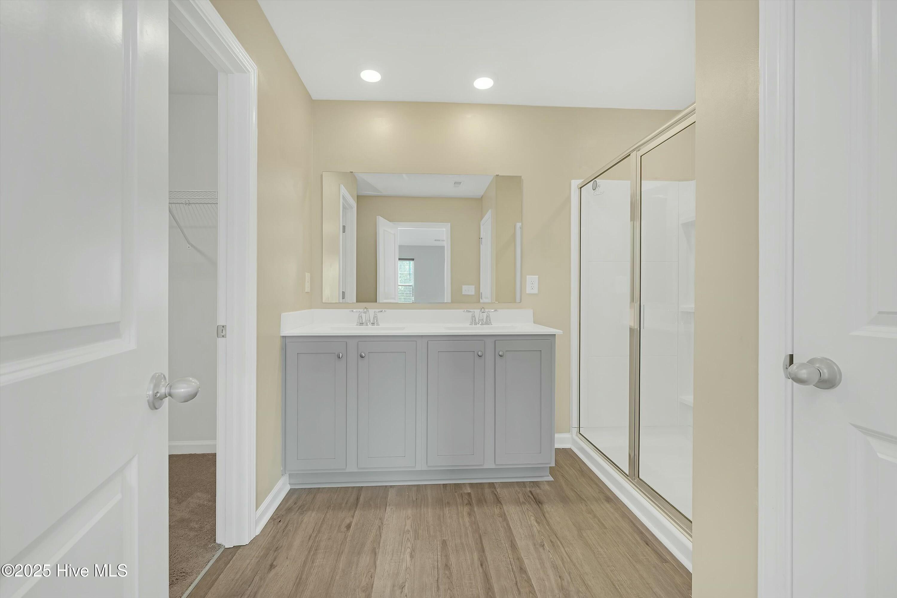 1505 Pleasant Hollow Court SE