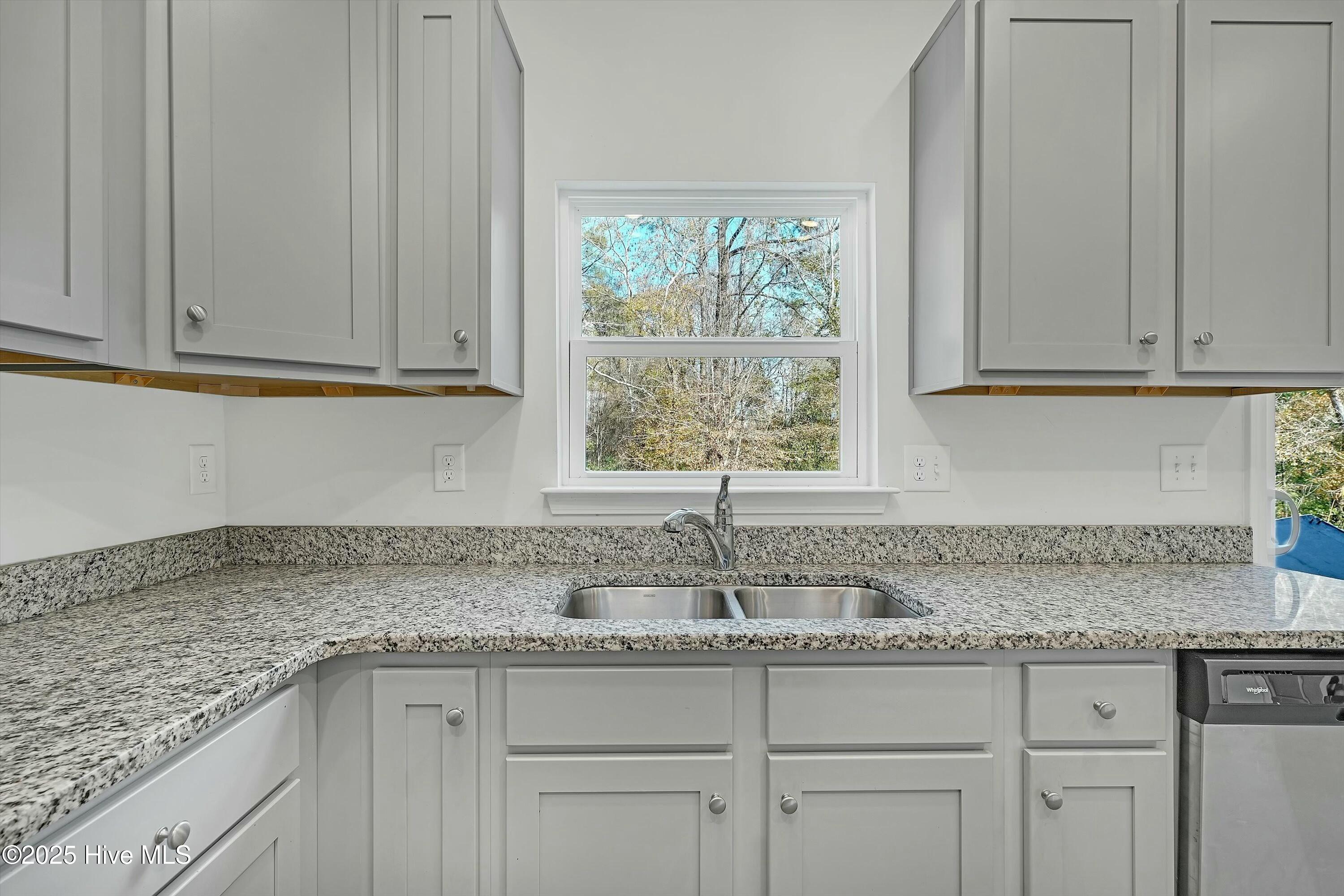 1505 Pleasant Hollow Court SE