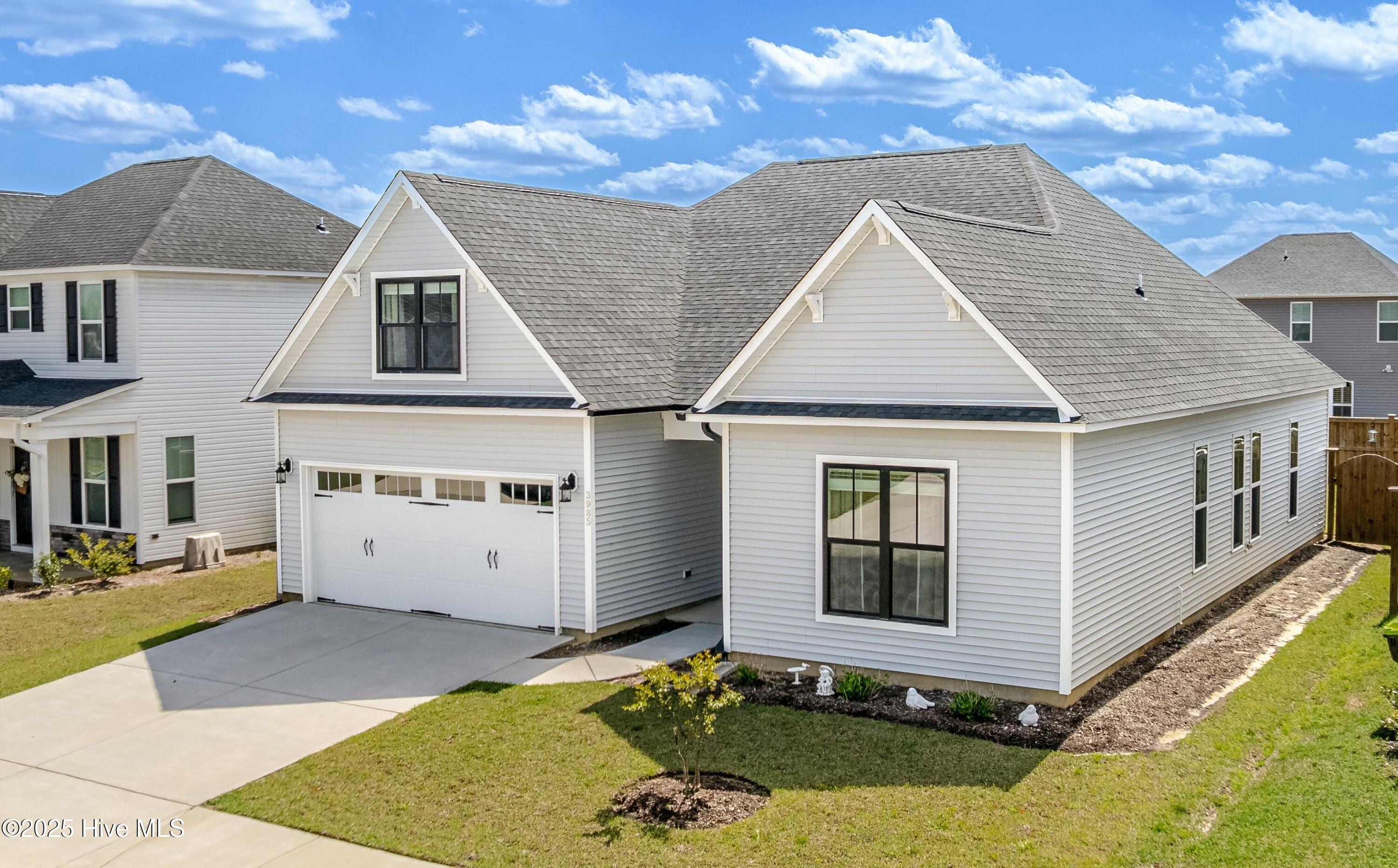3985 Aquarius Way