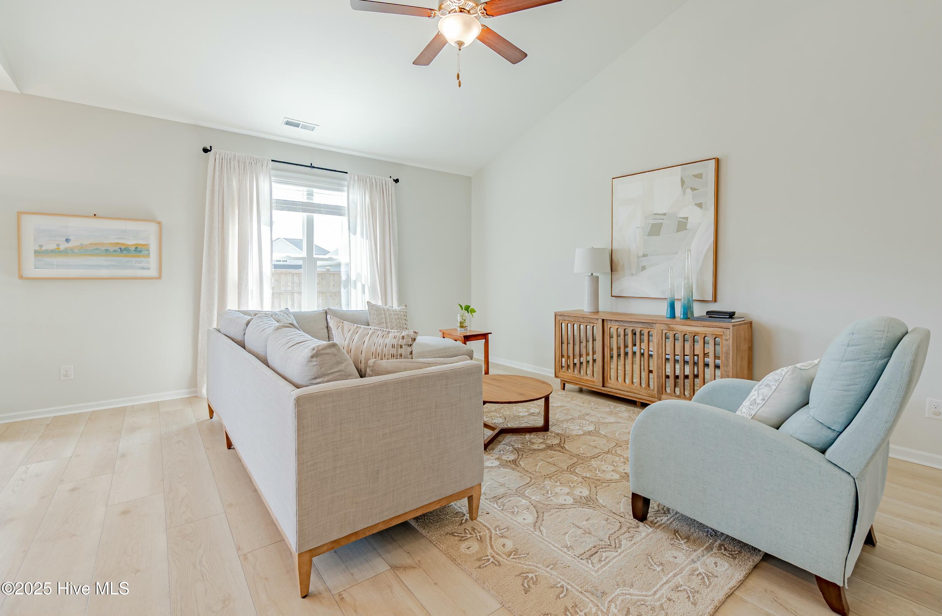 3985 Aquarius Way