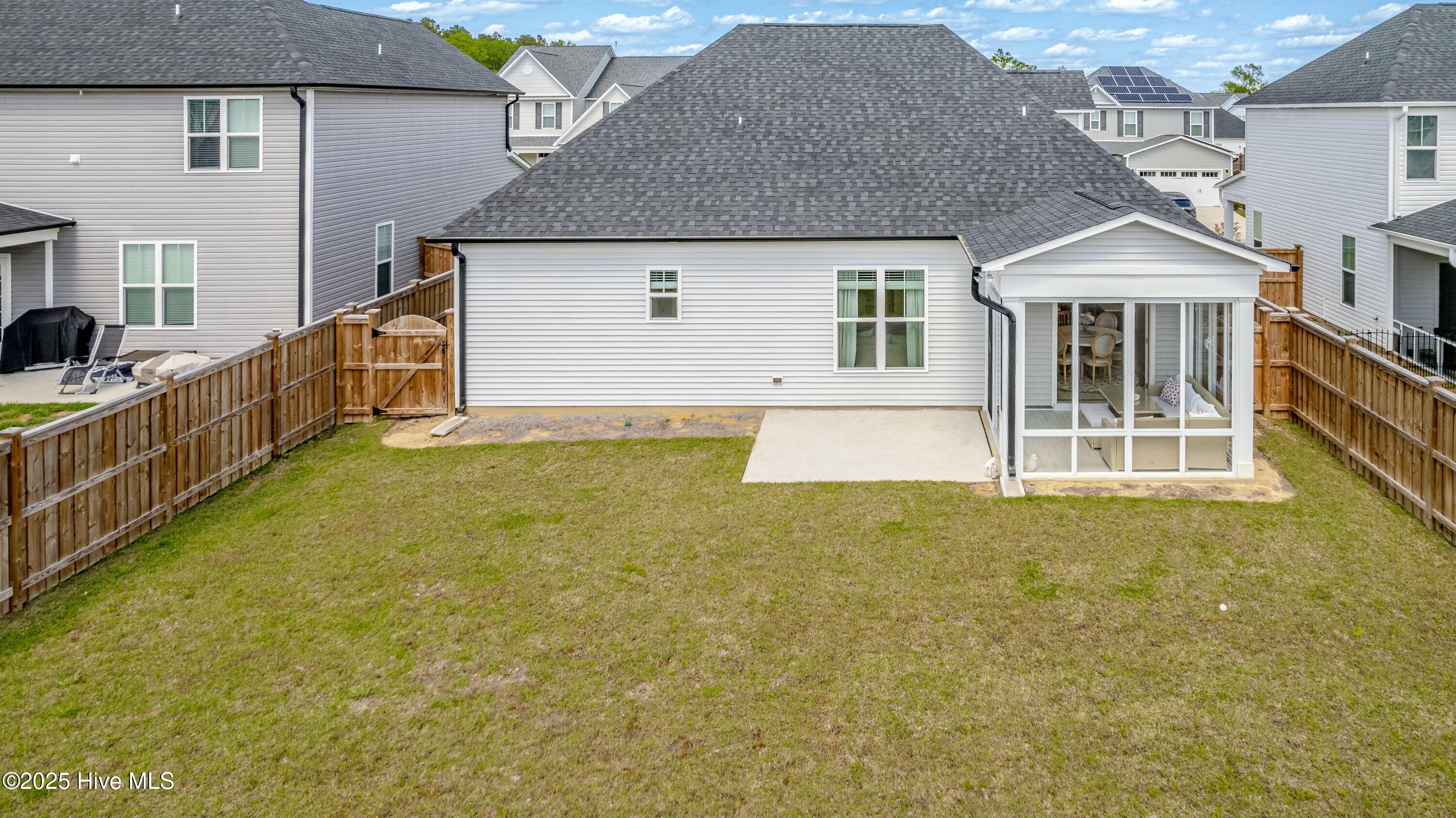 3985 Aquarius Way