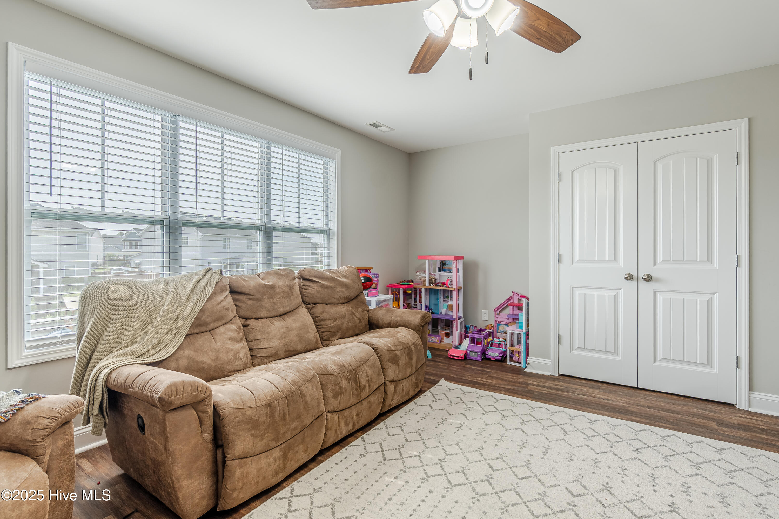 699 Heartwood Drive
