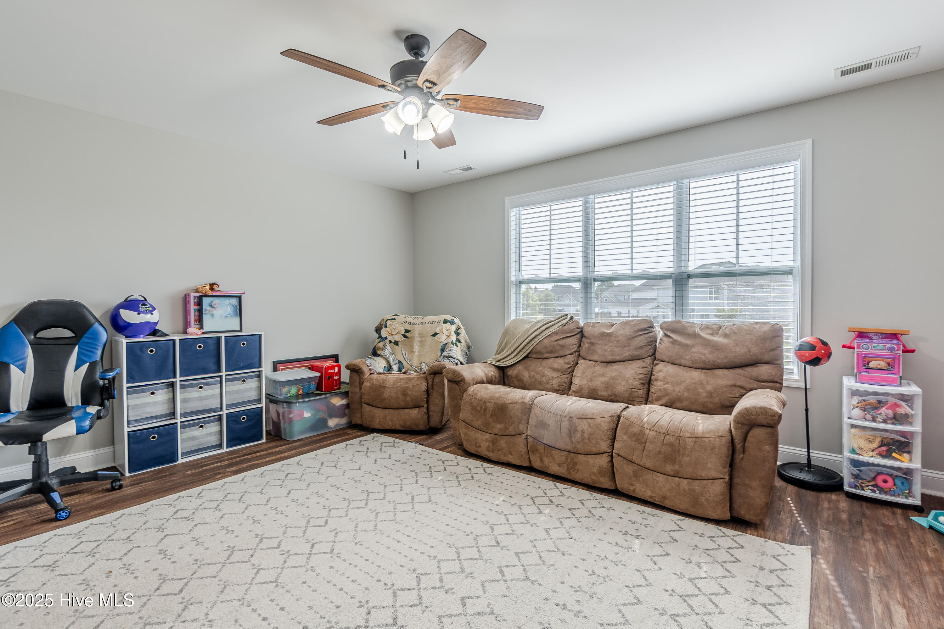 699 Heartwood Drive
