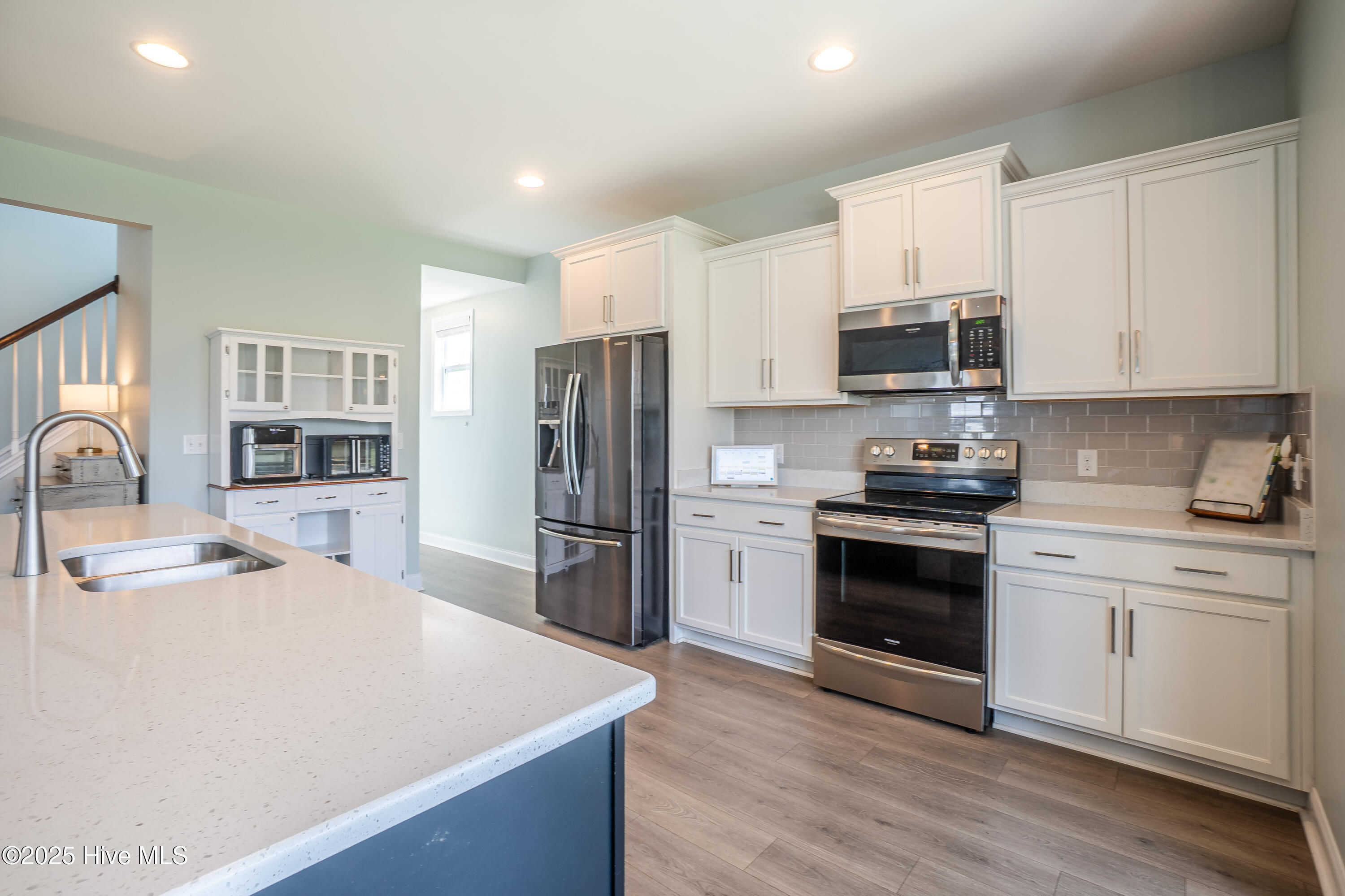 546 Heartwood Drive