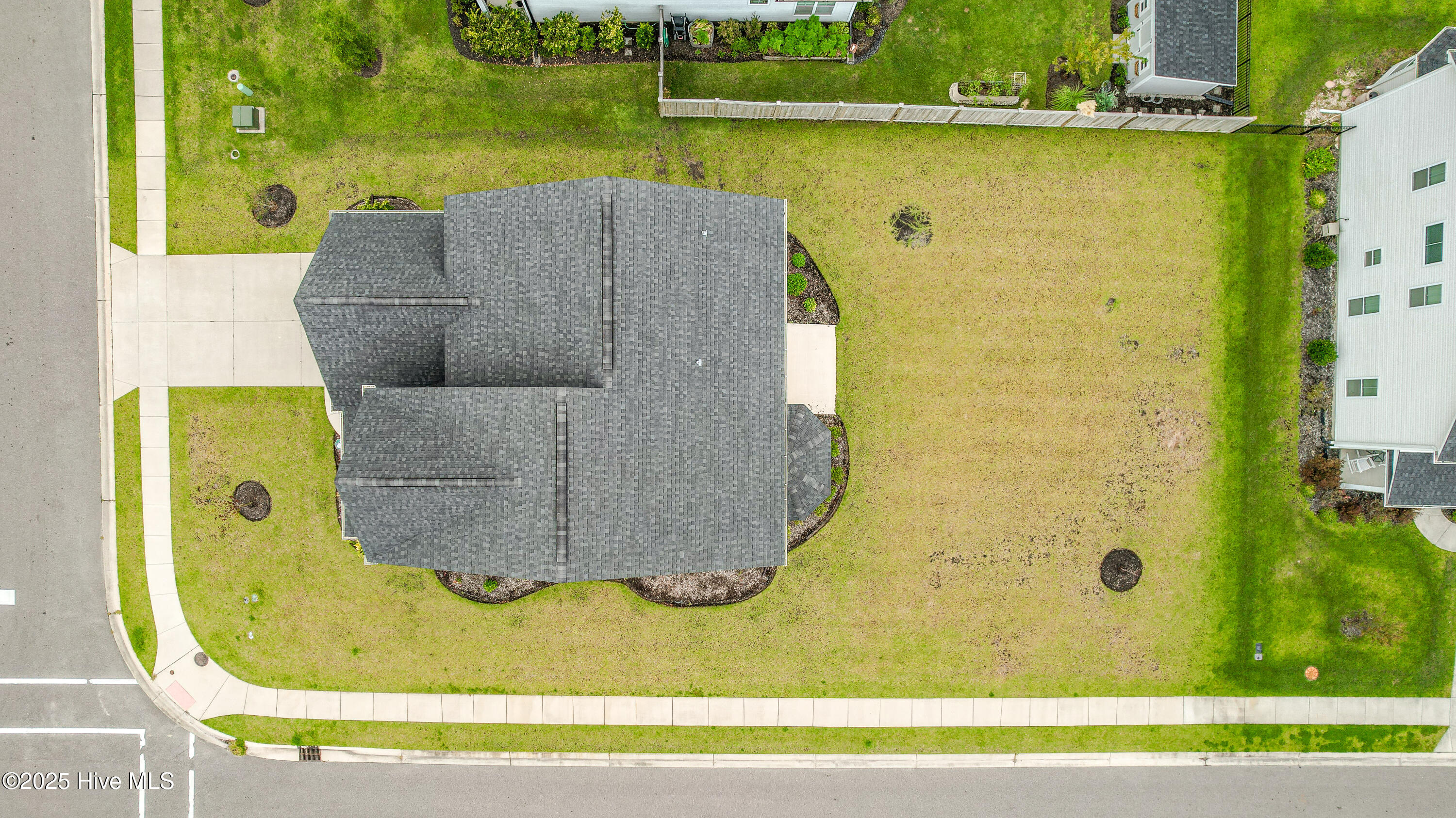 511 Heartwood Drive