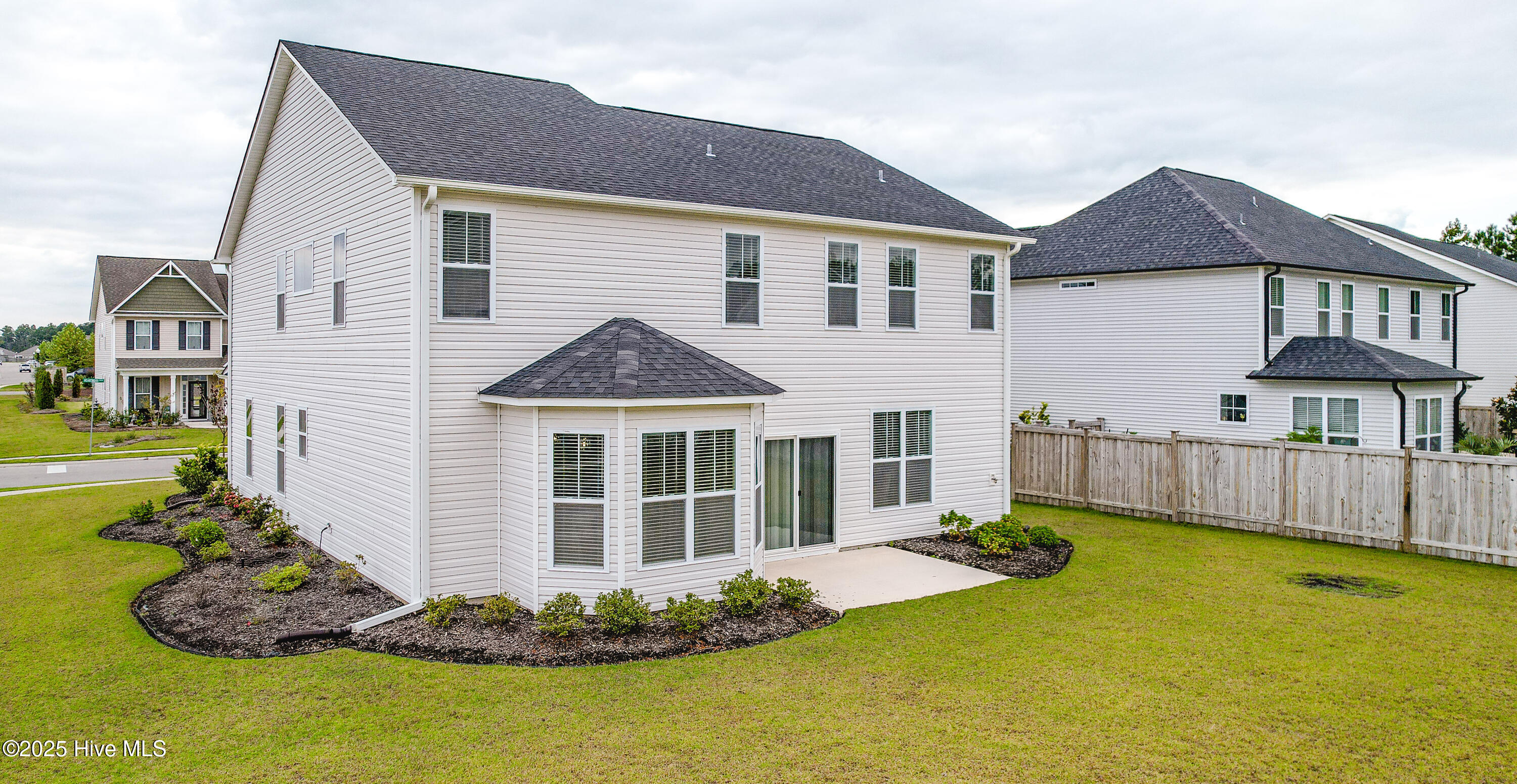 511 Heartwood Drive