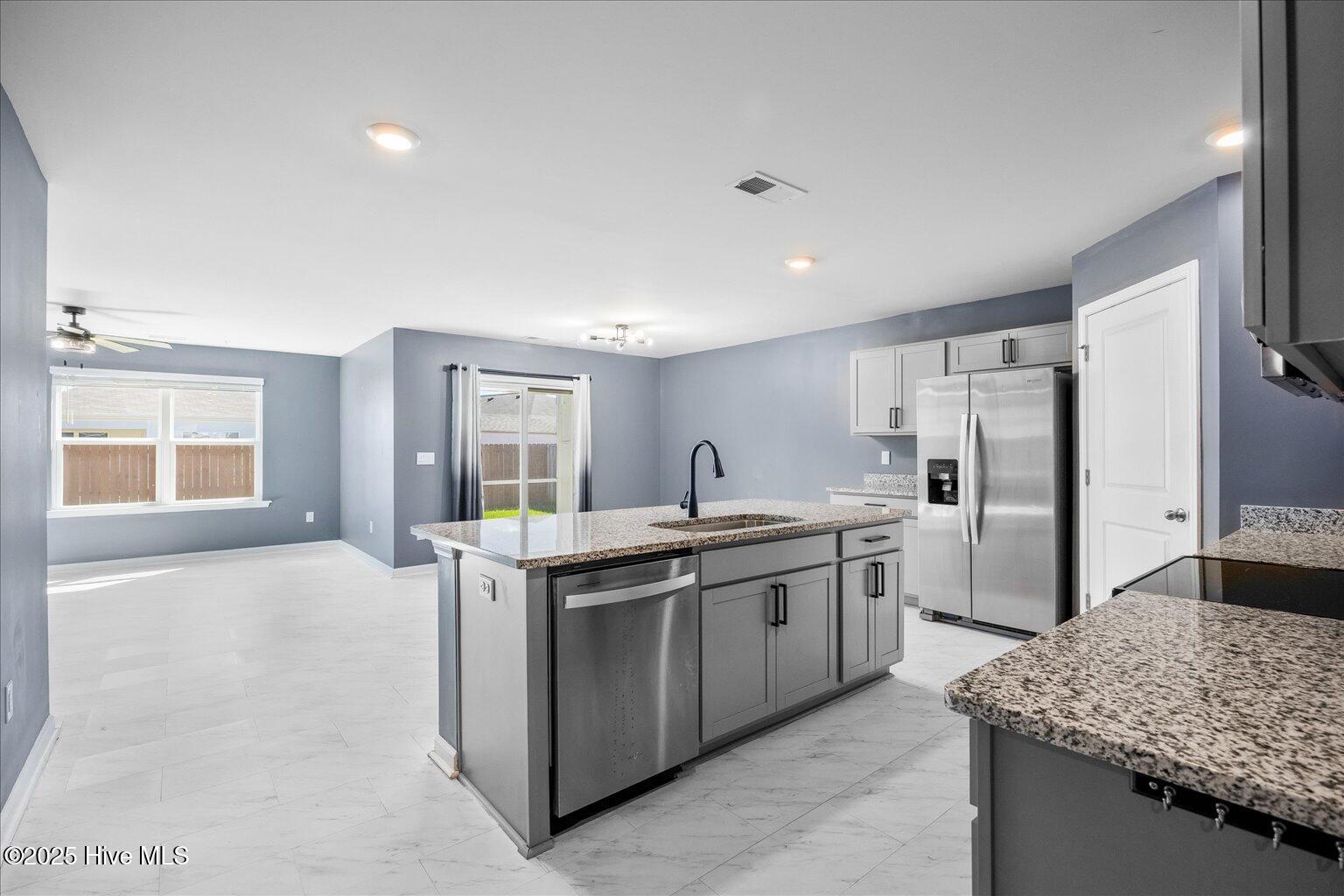 1618 Raptor Terrace NE