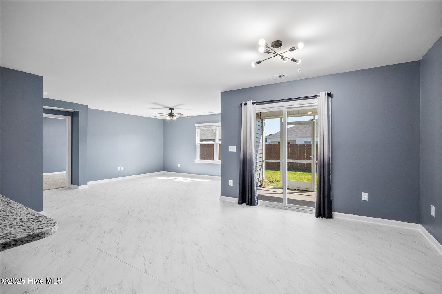 1618 Raptor Terrace NE