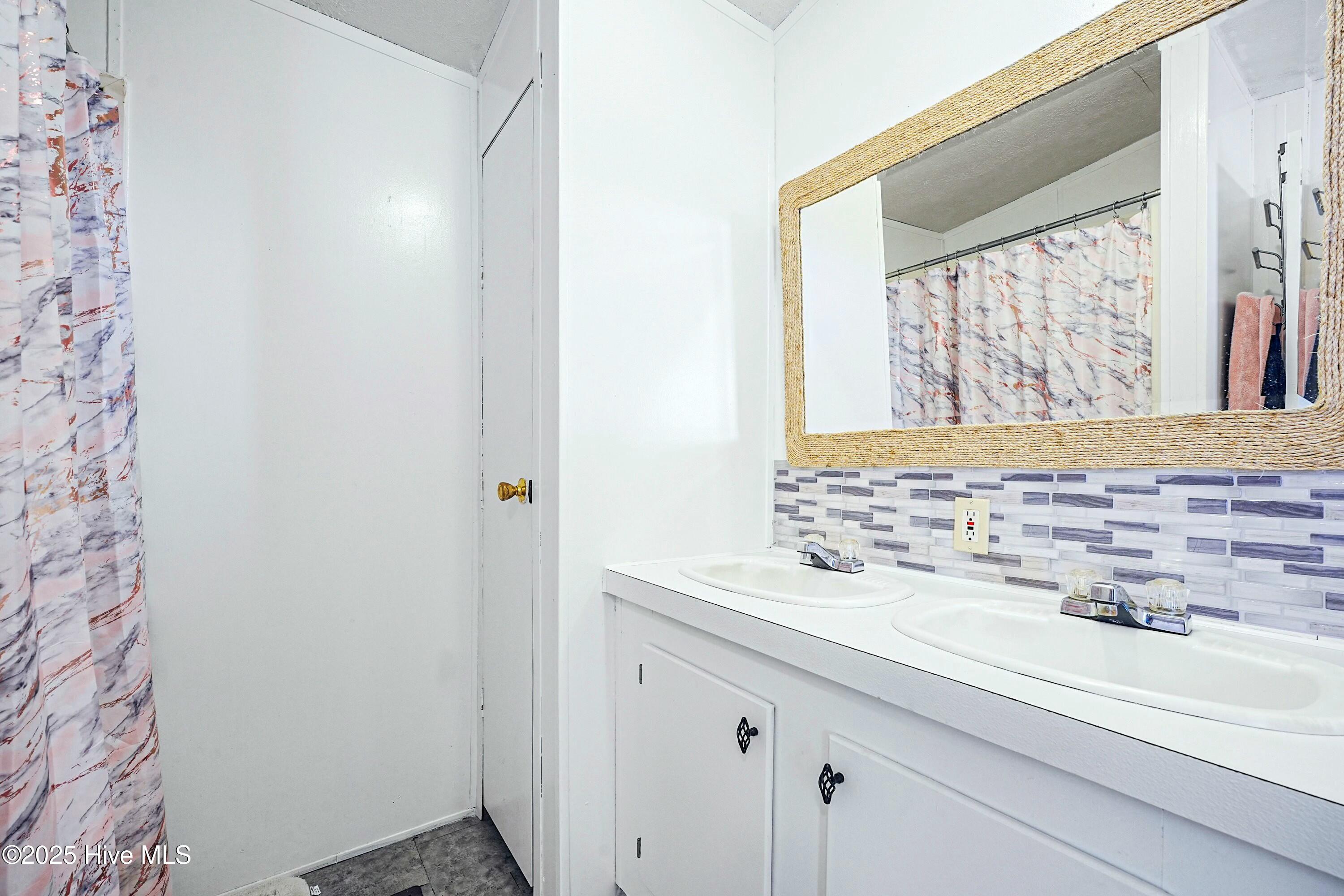 3451 Marlin Drive SE