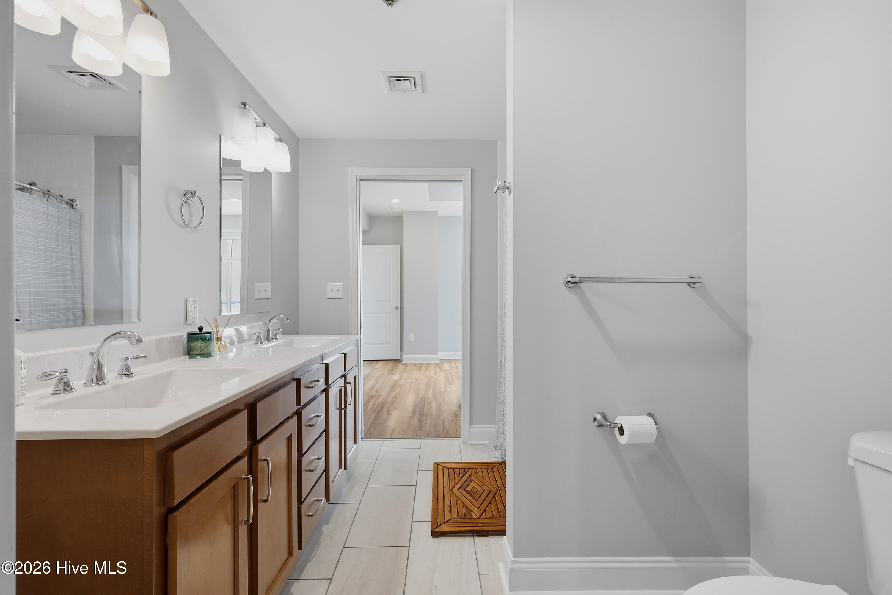 14 Grace Street Apt 909