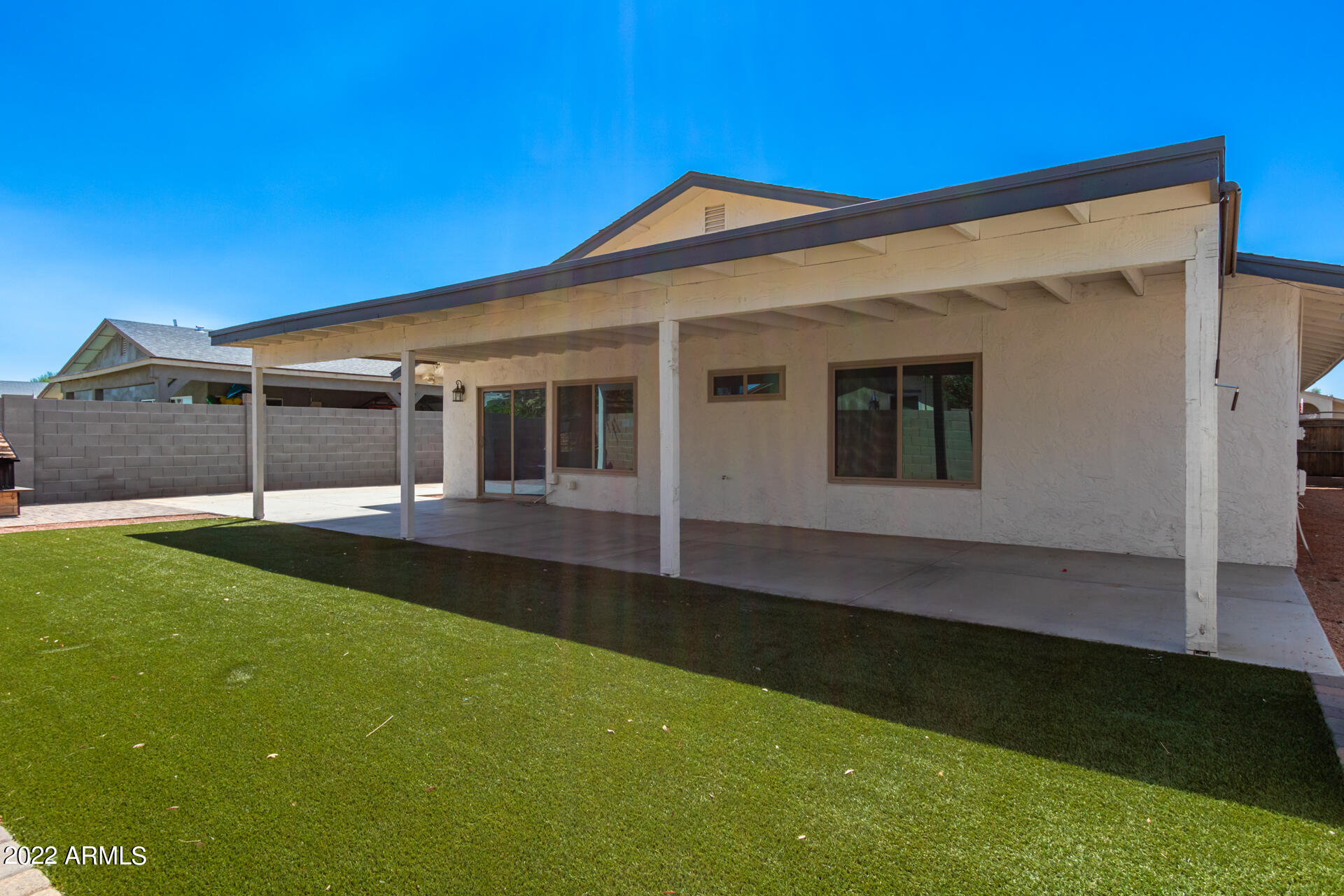 5514 W BARBARA Avenue