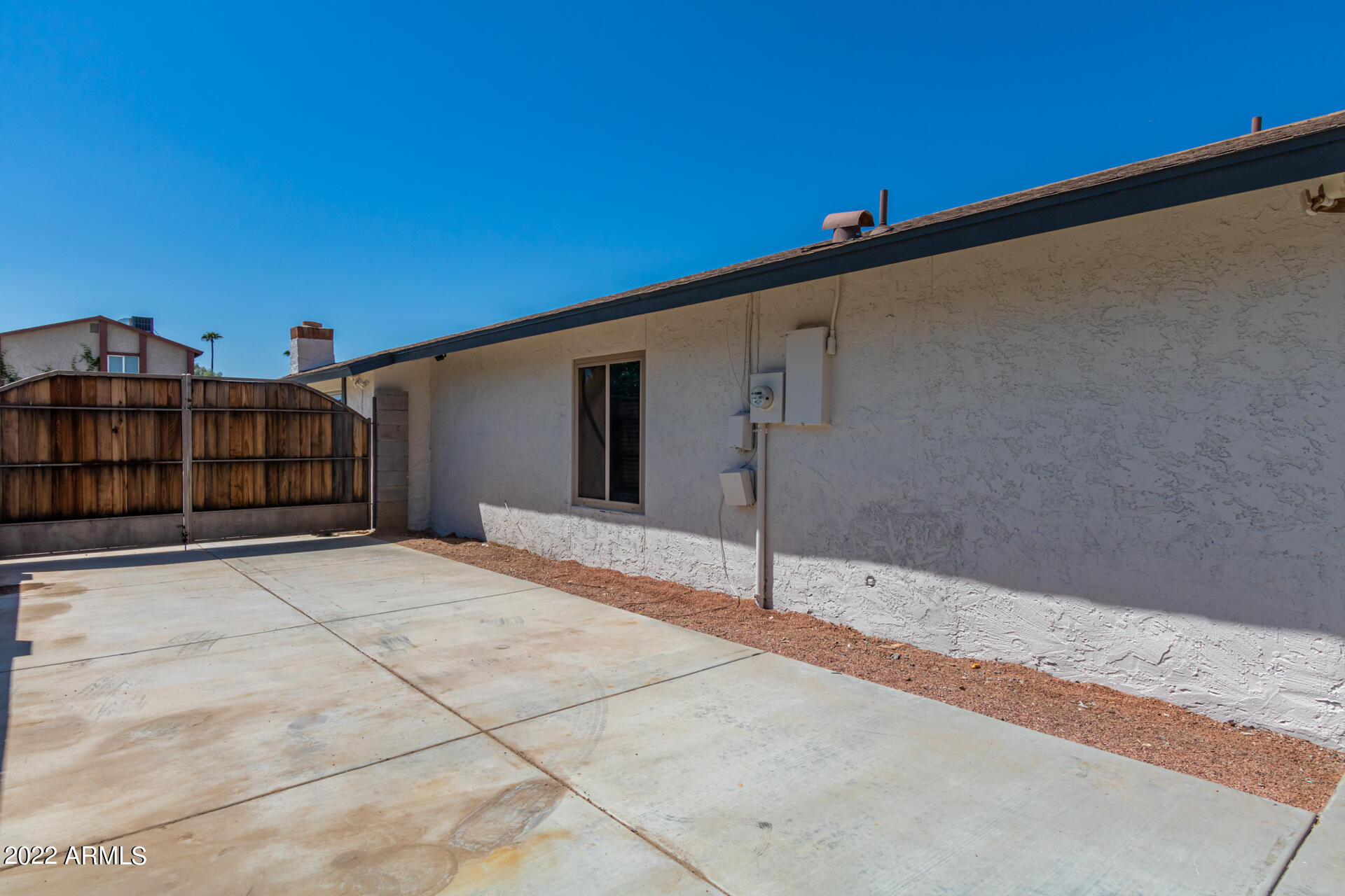 5514 W BARBARA Avenue