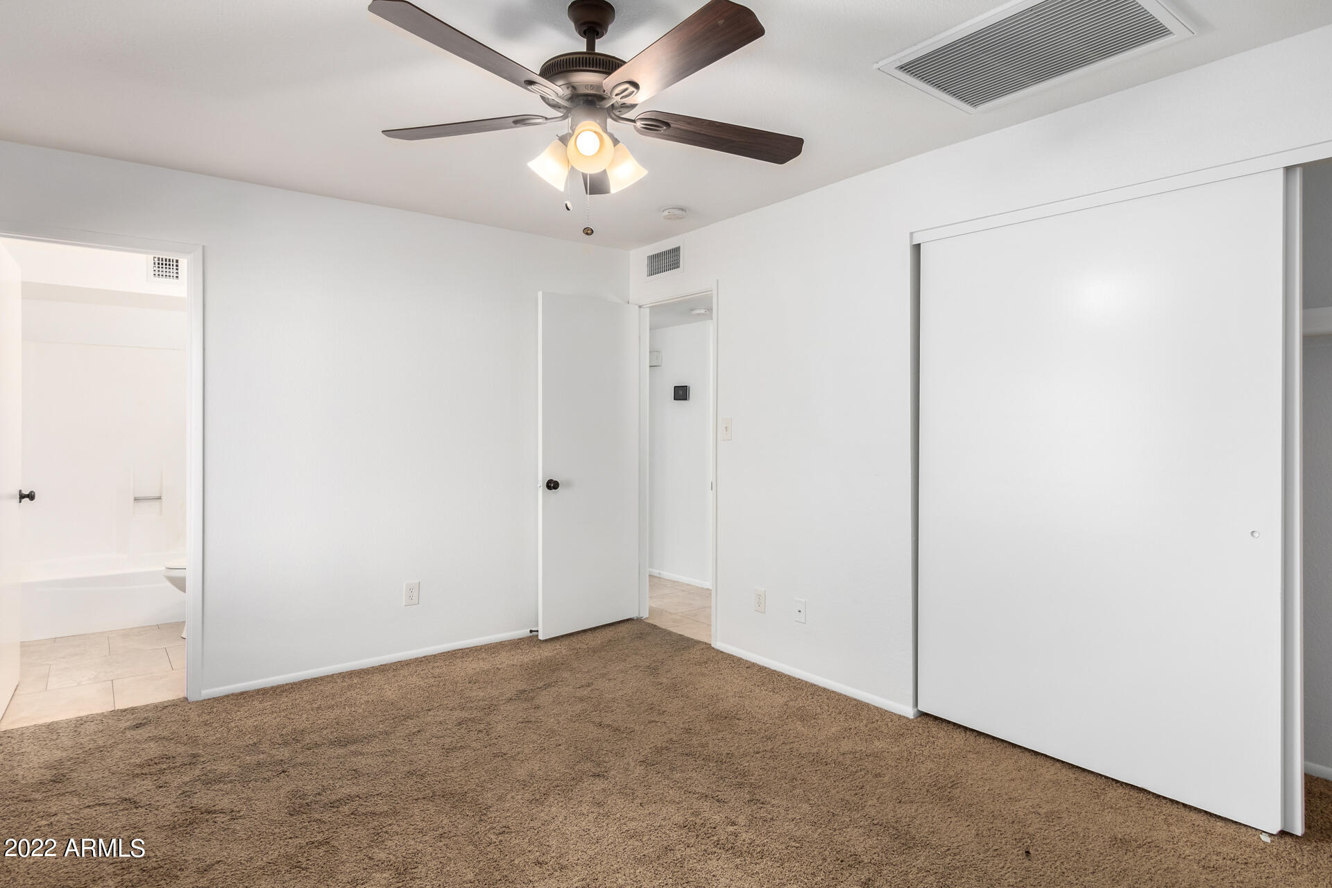 5514 W BARBARA Avenue