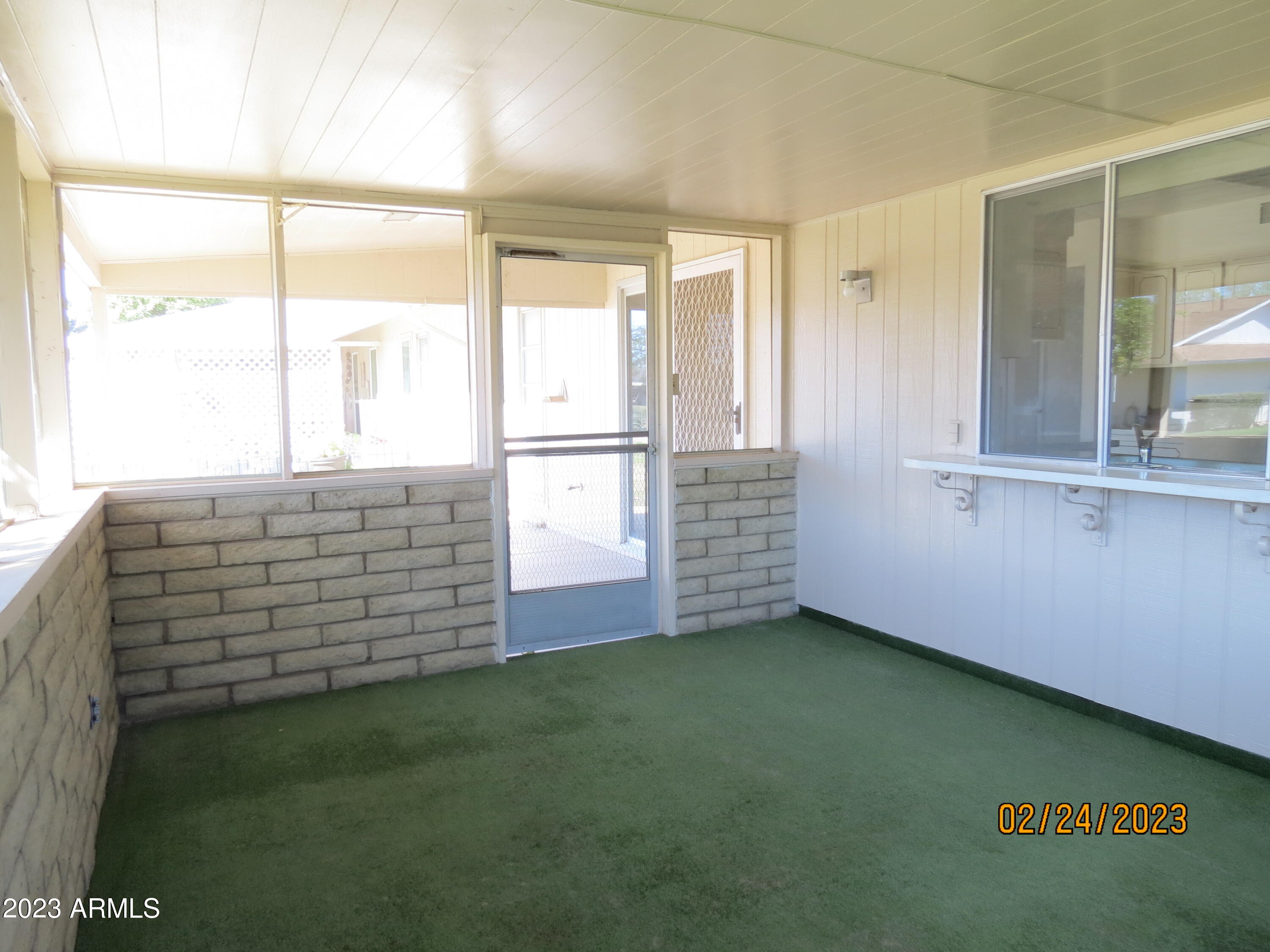 9533 W Oak Ridge Drive