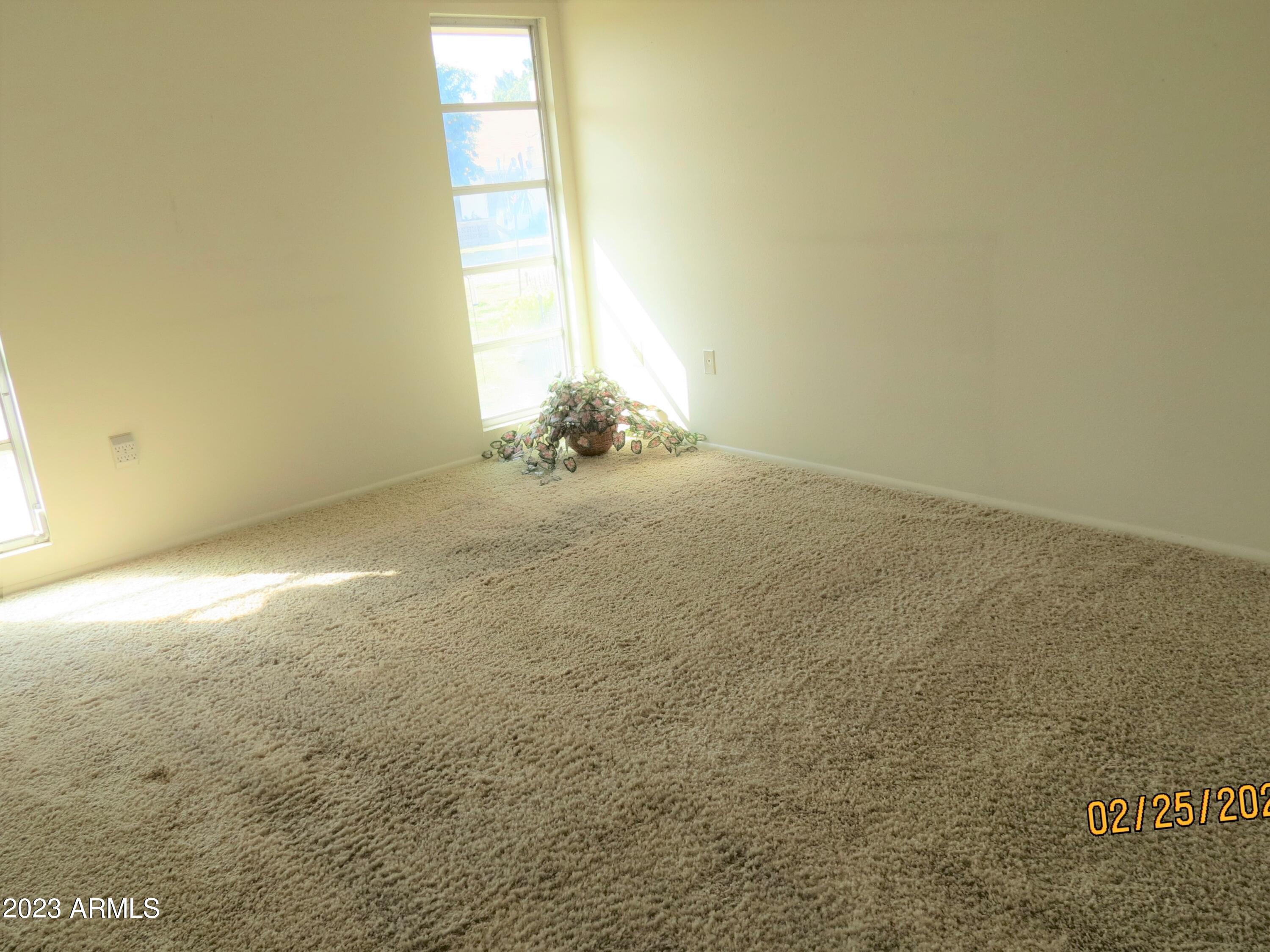 9533 W Oak Ridge Drive