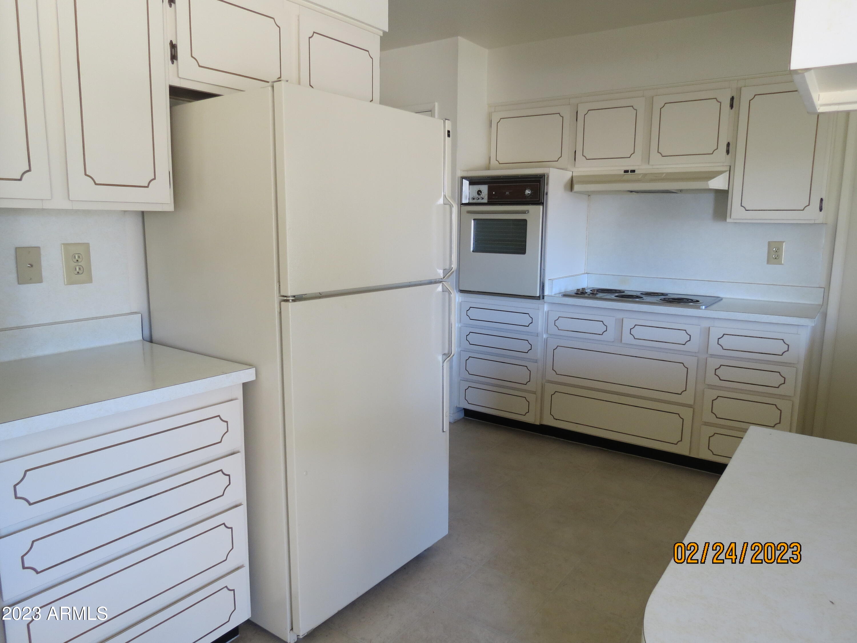 9533 W Oak Ridge Drive