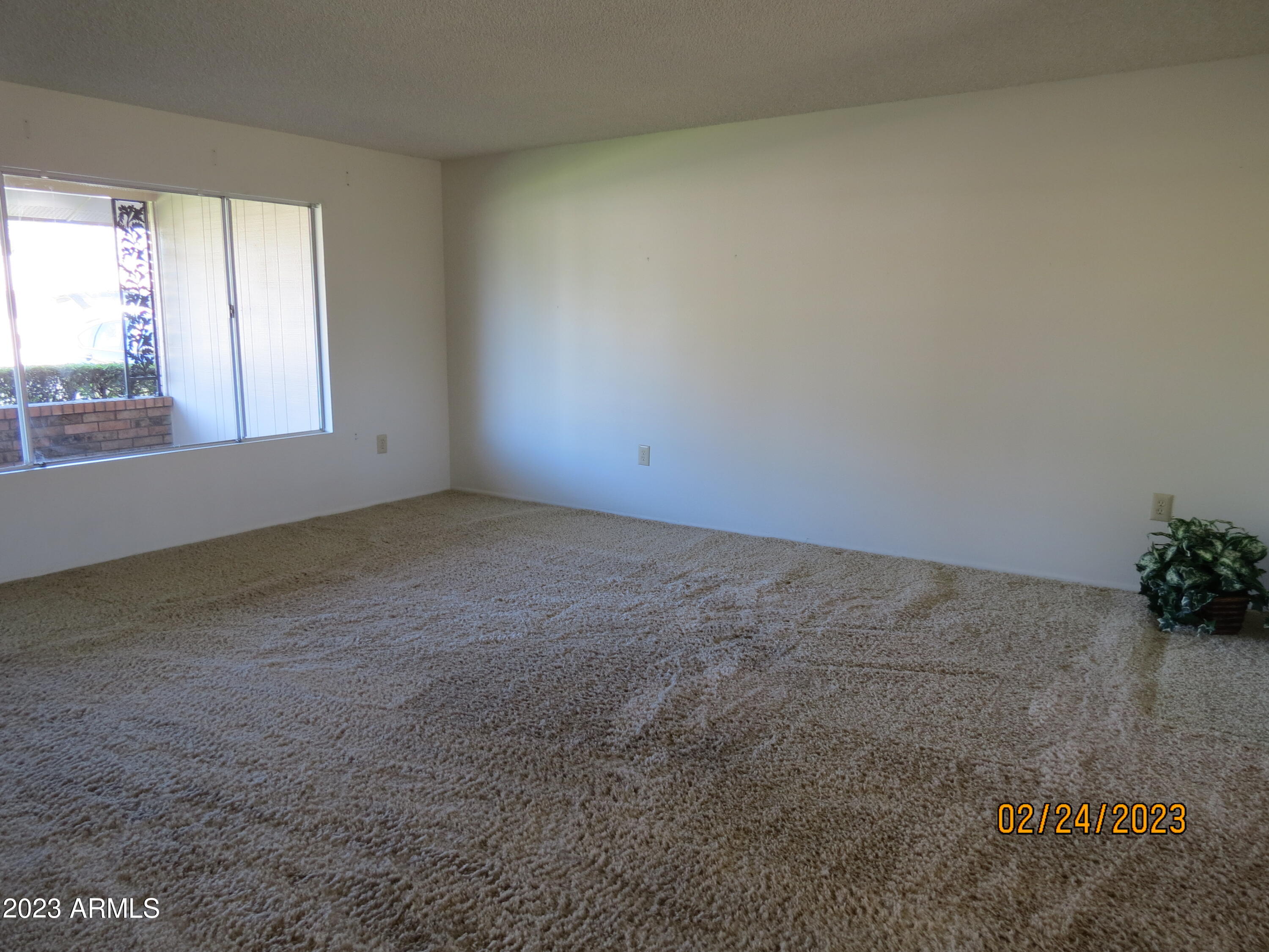 9533 W Oak Ridge Drive