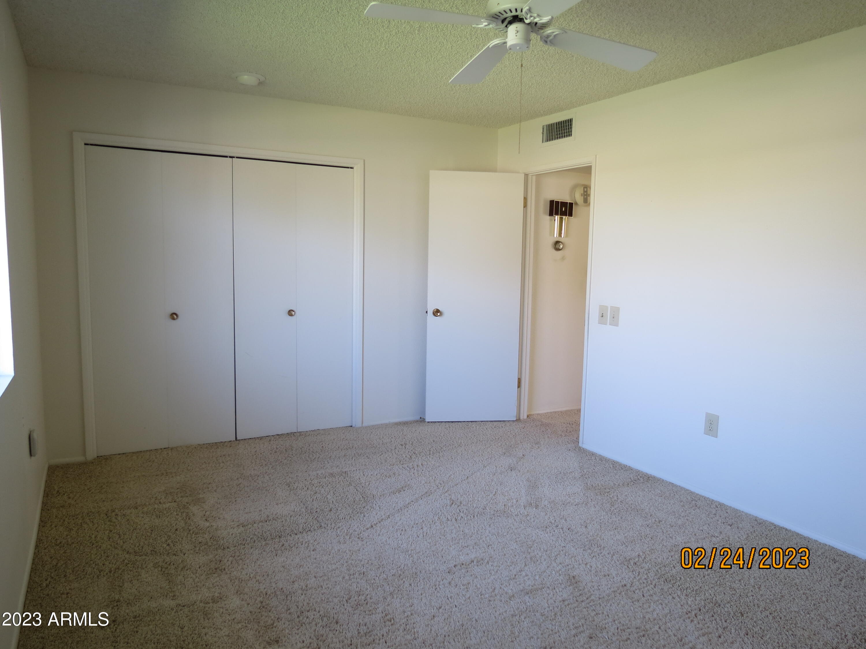 9533 W Oak Ridge Drive