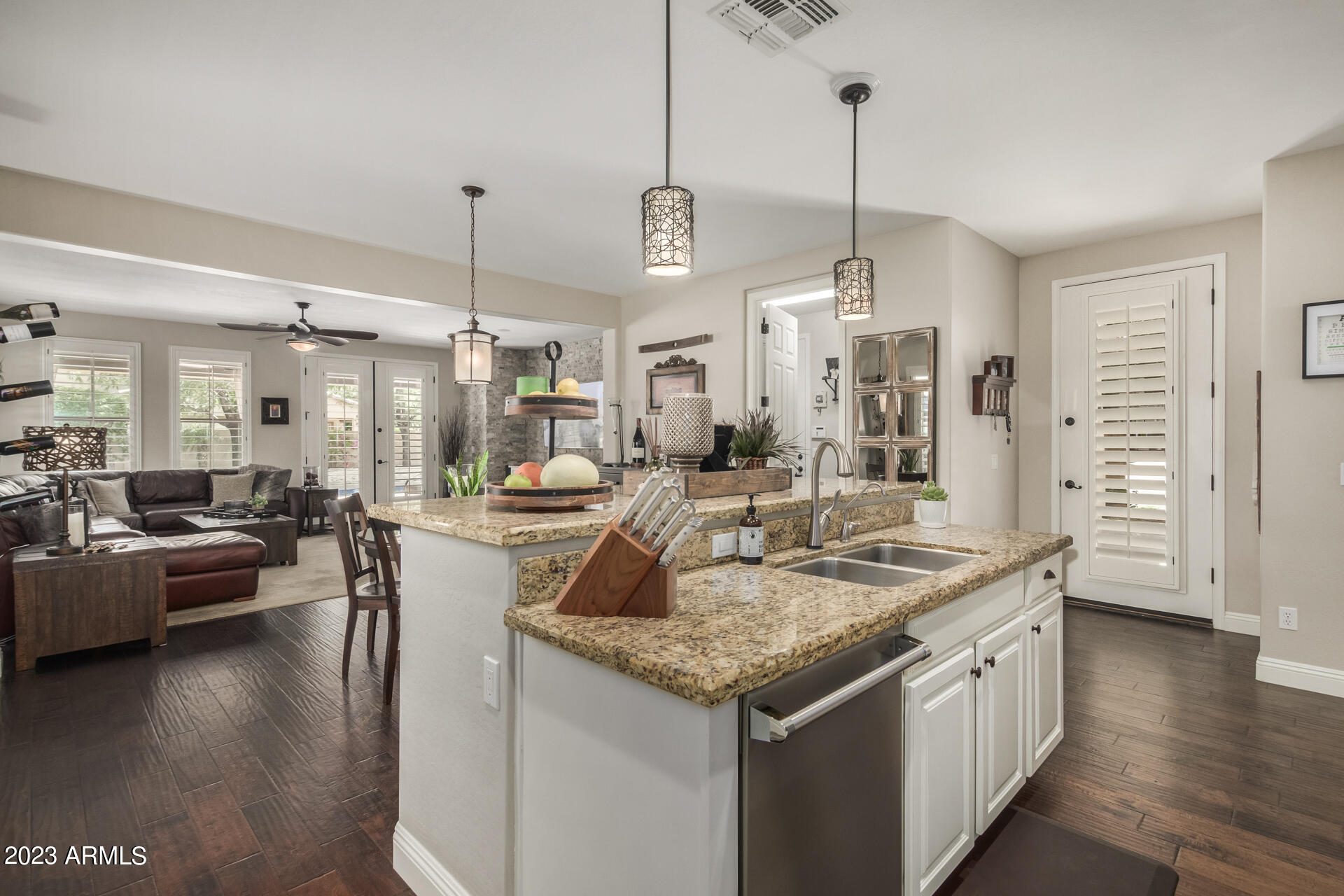 15437 W ALEXANDRIA Way