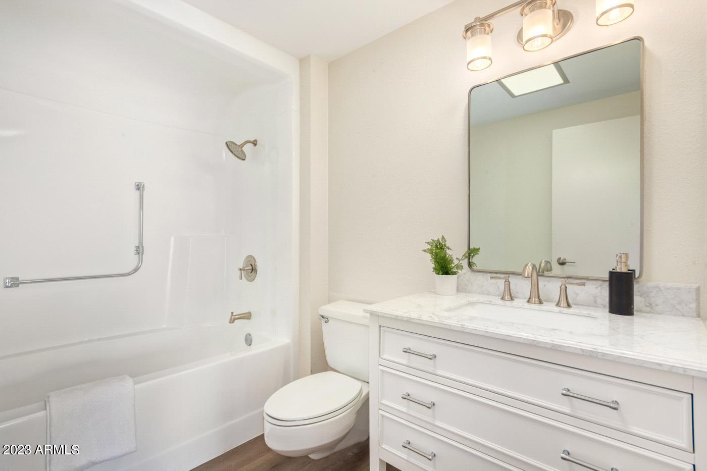 12439 W BANYAN Drive