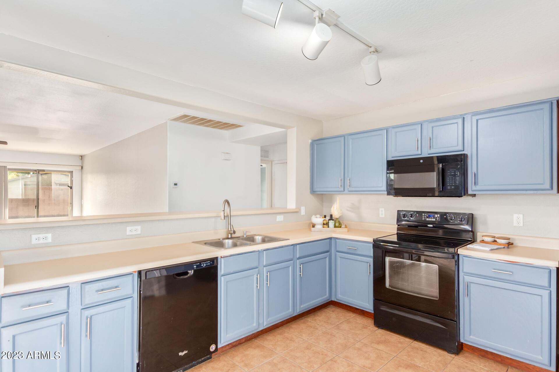 7372 S MORNING DEW Lane