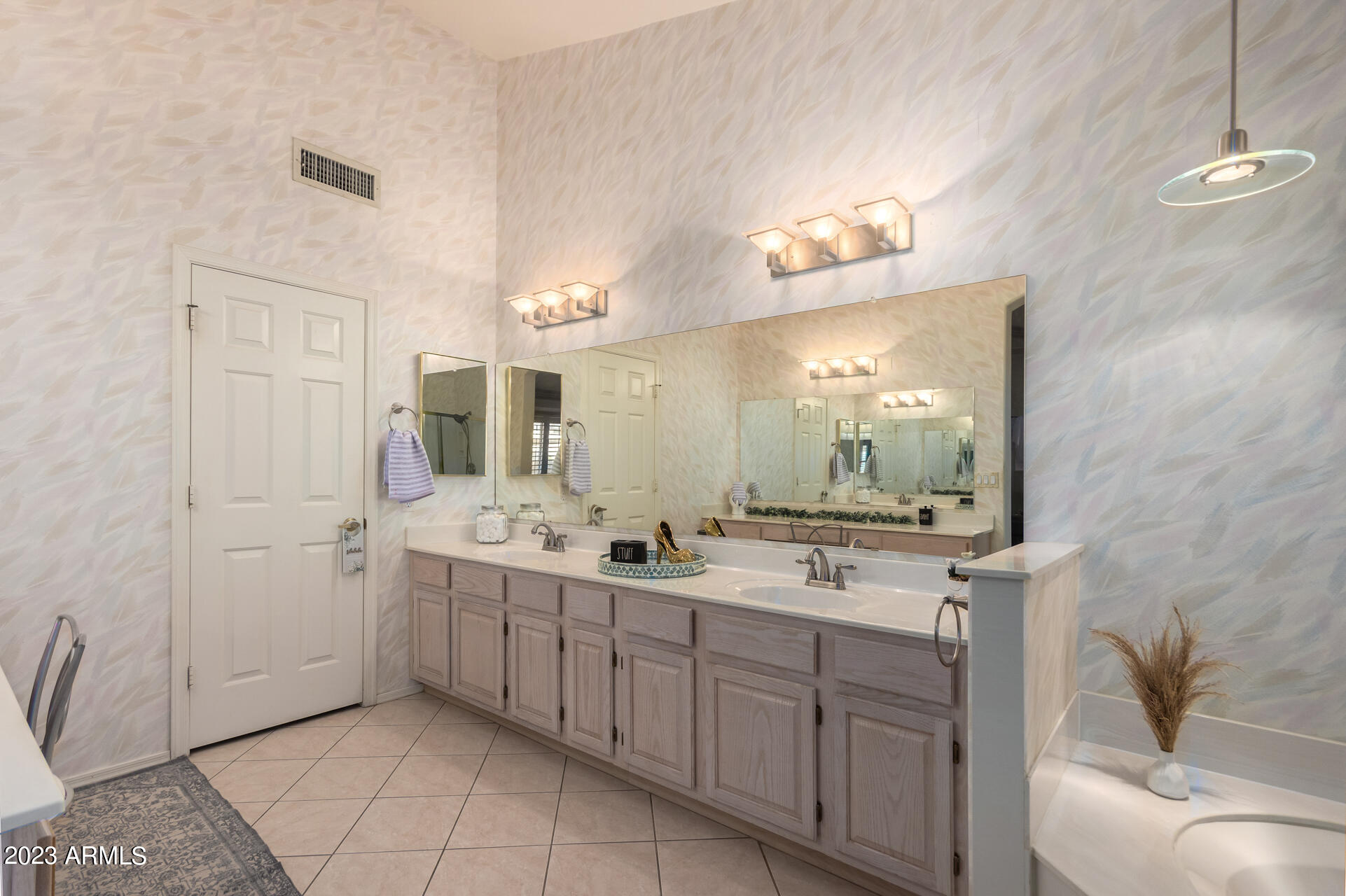 14648 W WHISPERING WIND Trail