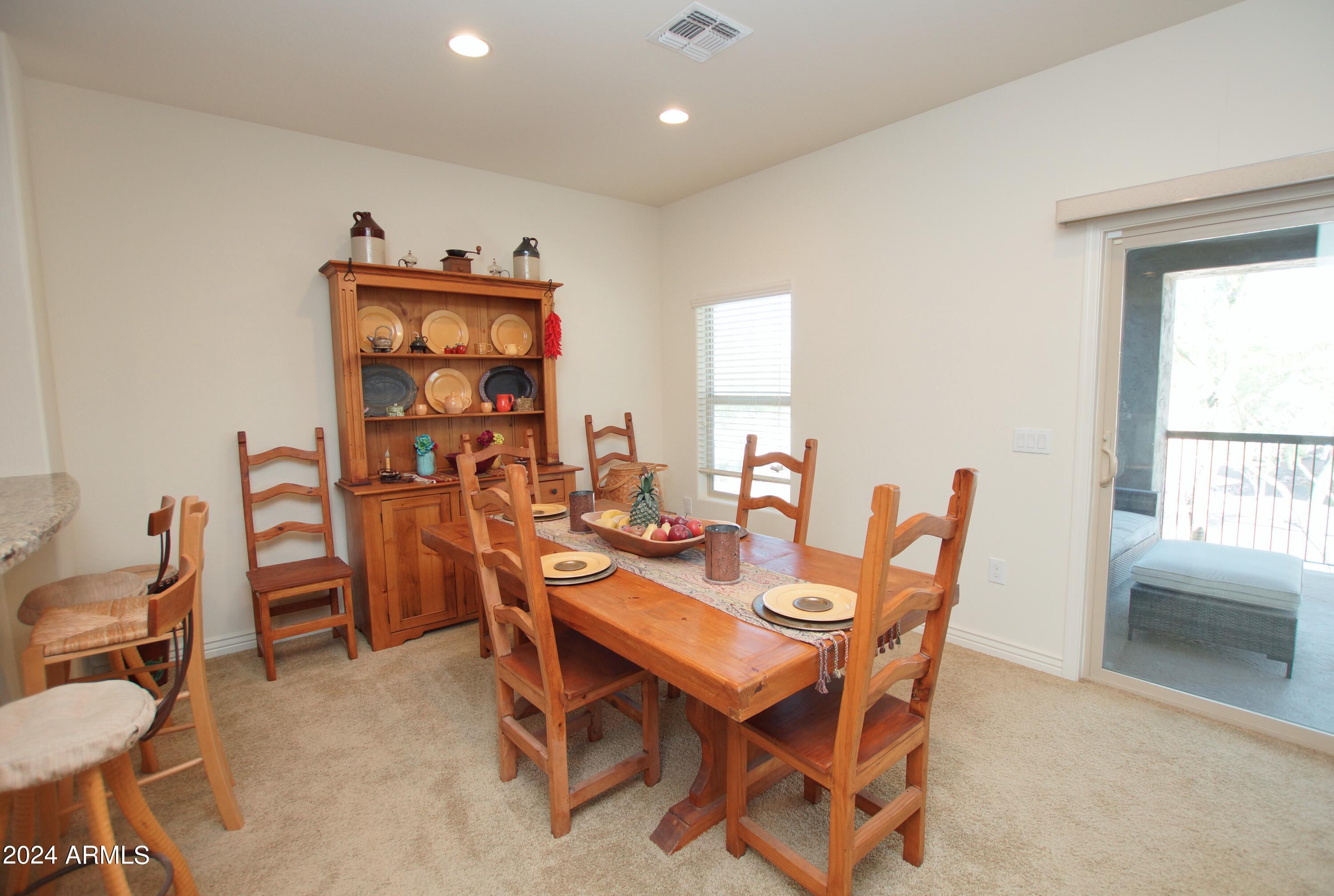 2425 W BRONCO BUTTE Trail # 2040