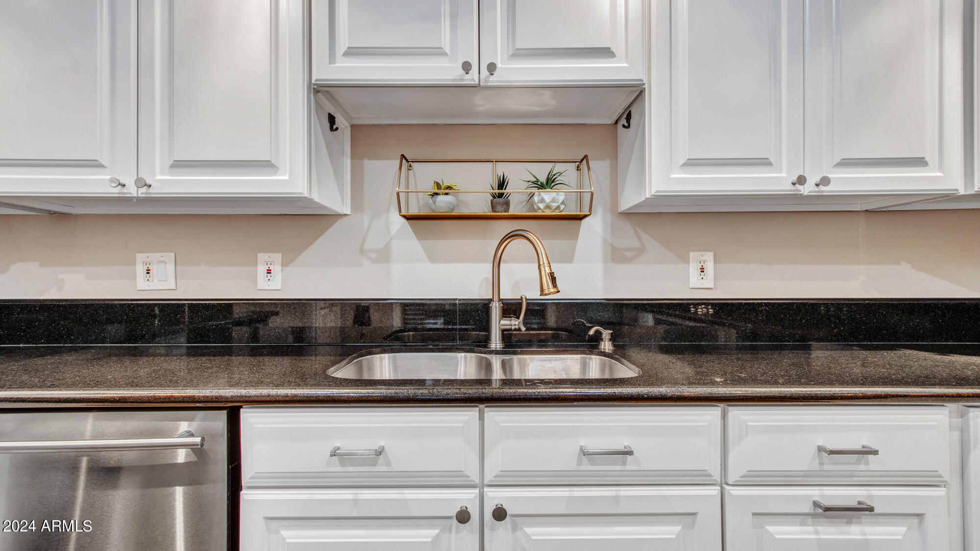 5132 N 31st Way # 132