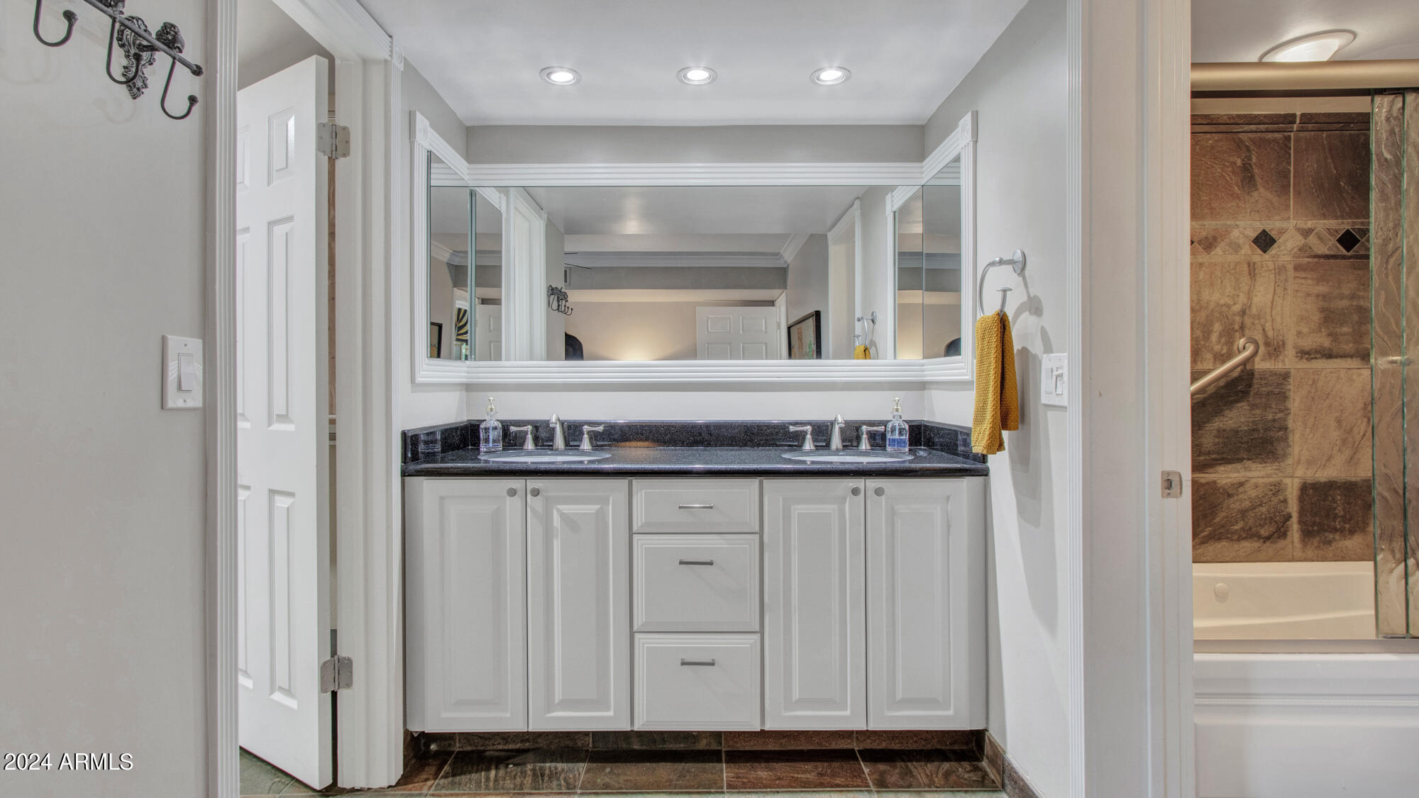 5132 N 31st Way # 132