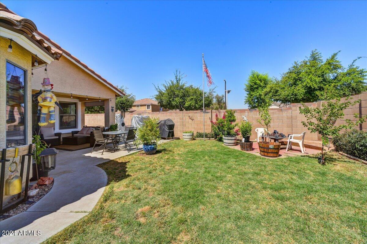 14258 W CORRINE Drive